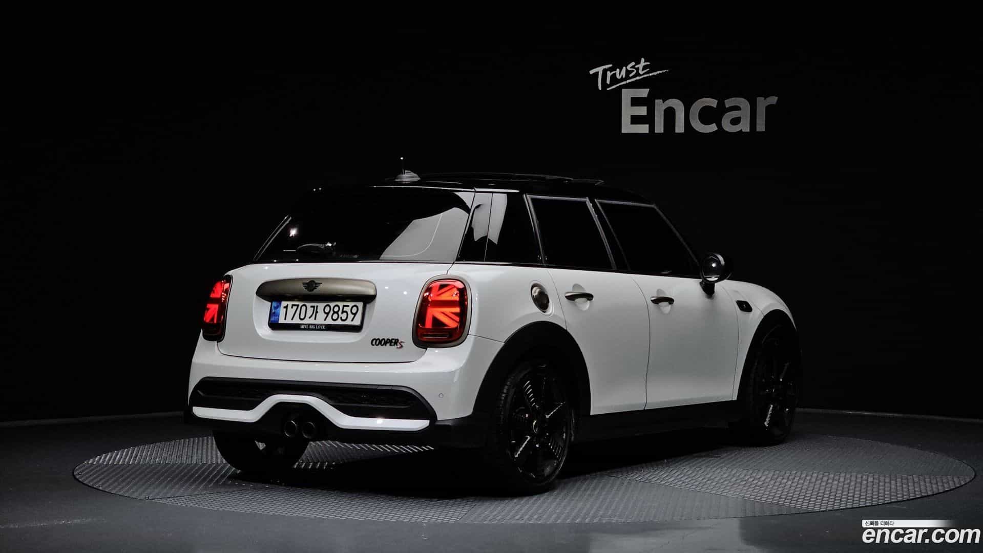 Cooper Mini 2023.4-OUTER-002