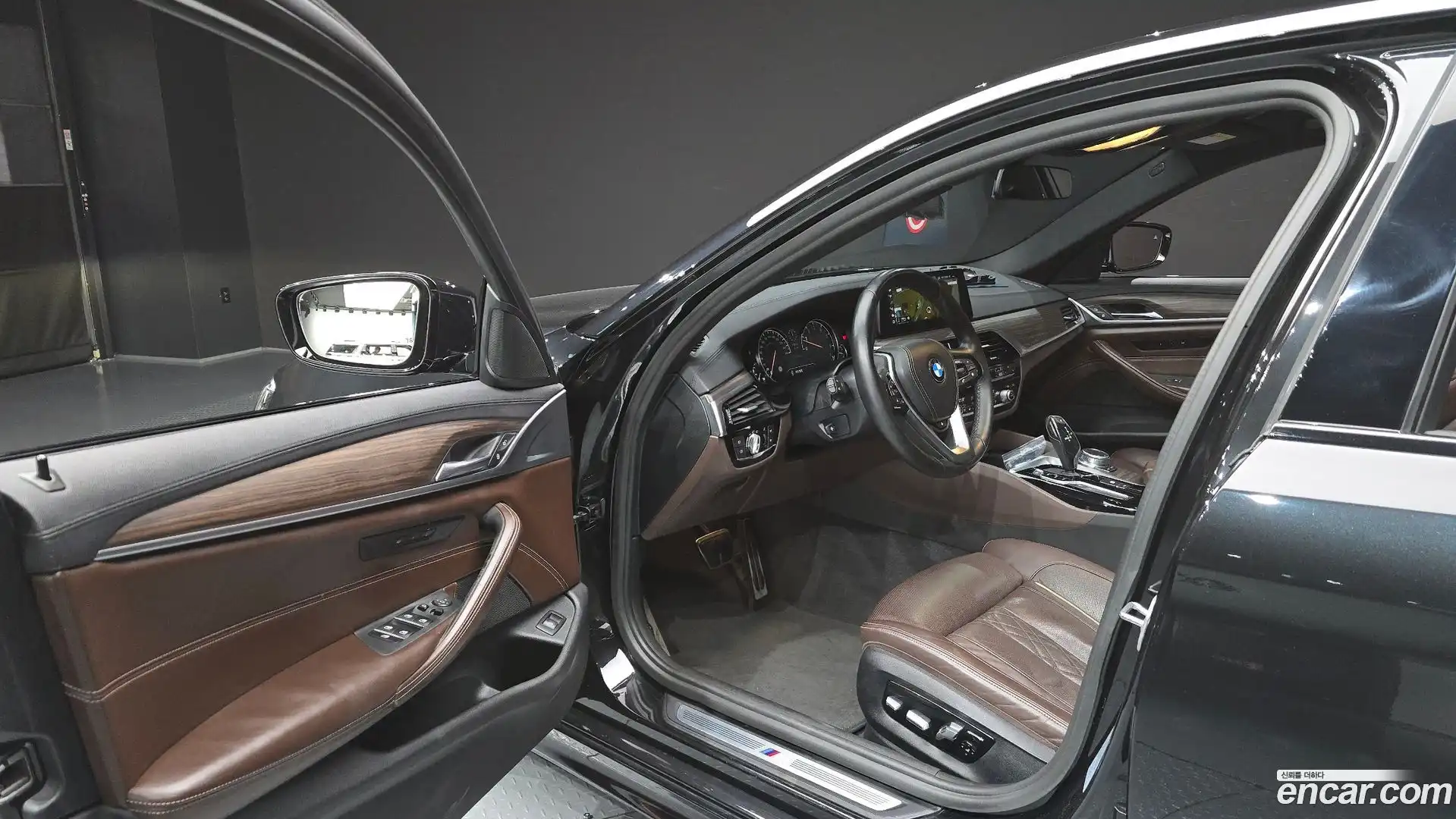 5-Series BMW 2017.6-INNER-010