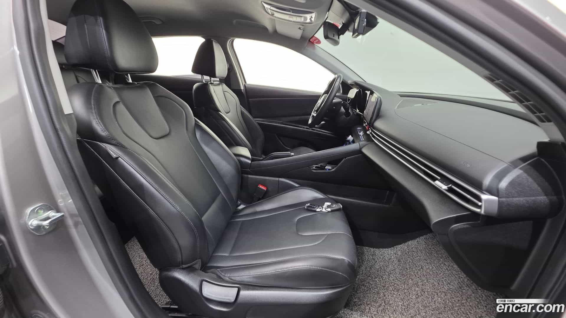 AVANTE Hyundai 2020.5-INNER-010
