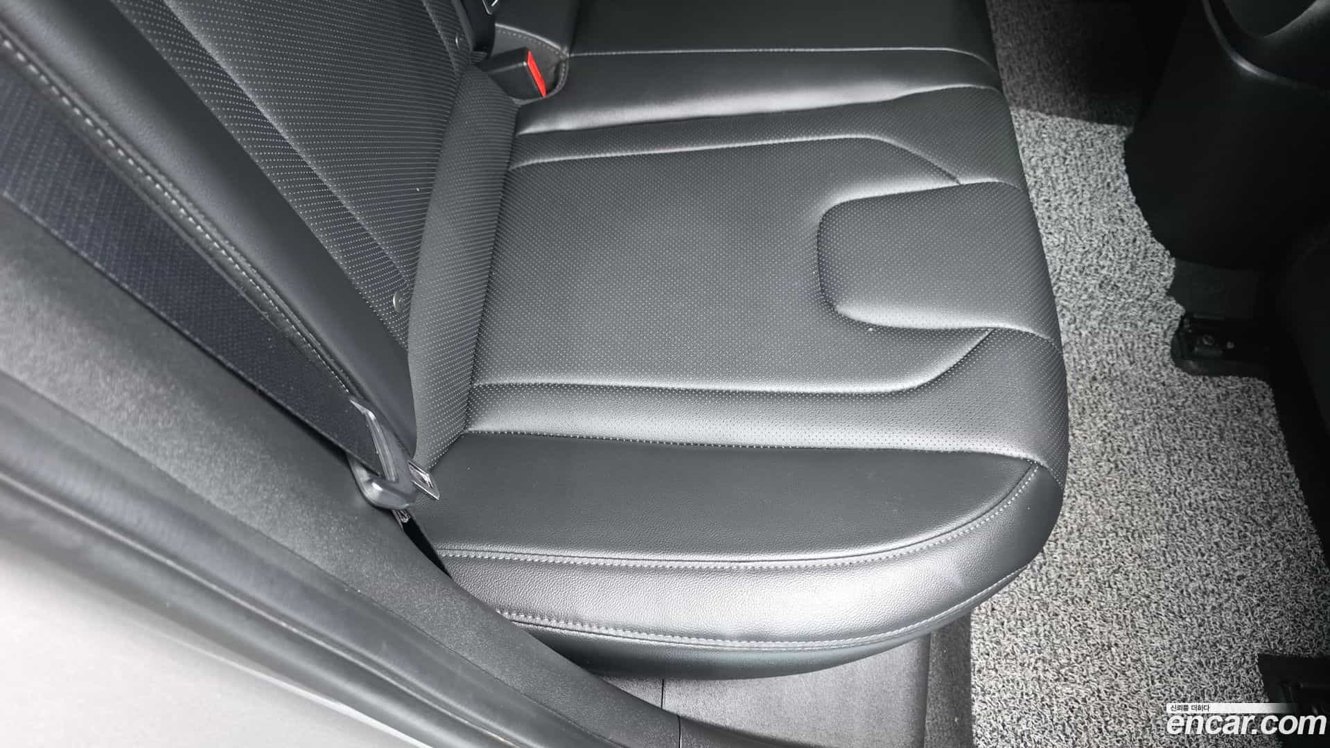 AVANTE Hyundai 2020.5-INNER-036