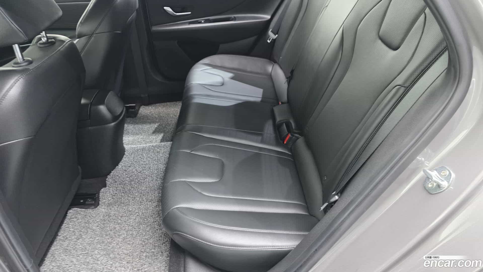 AVANTE Hyundai 2020.5-OPTION-041