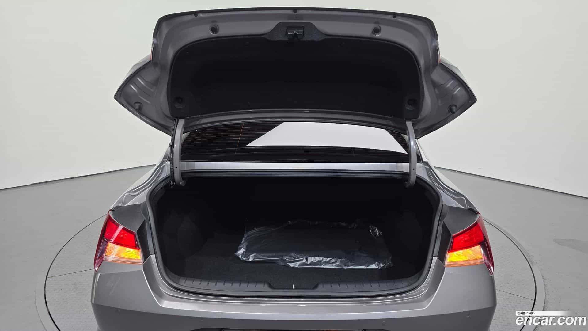 AVANTE Hyundai 2020.5-OPTION-043