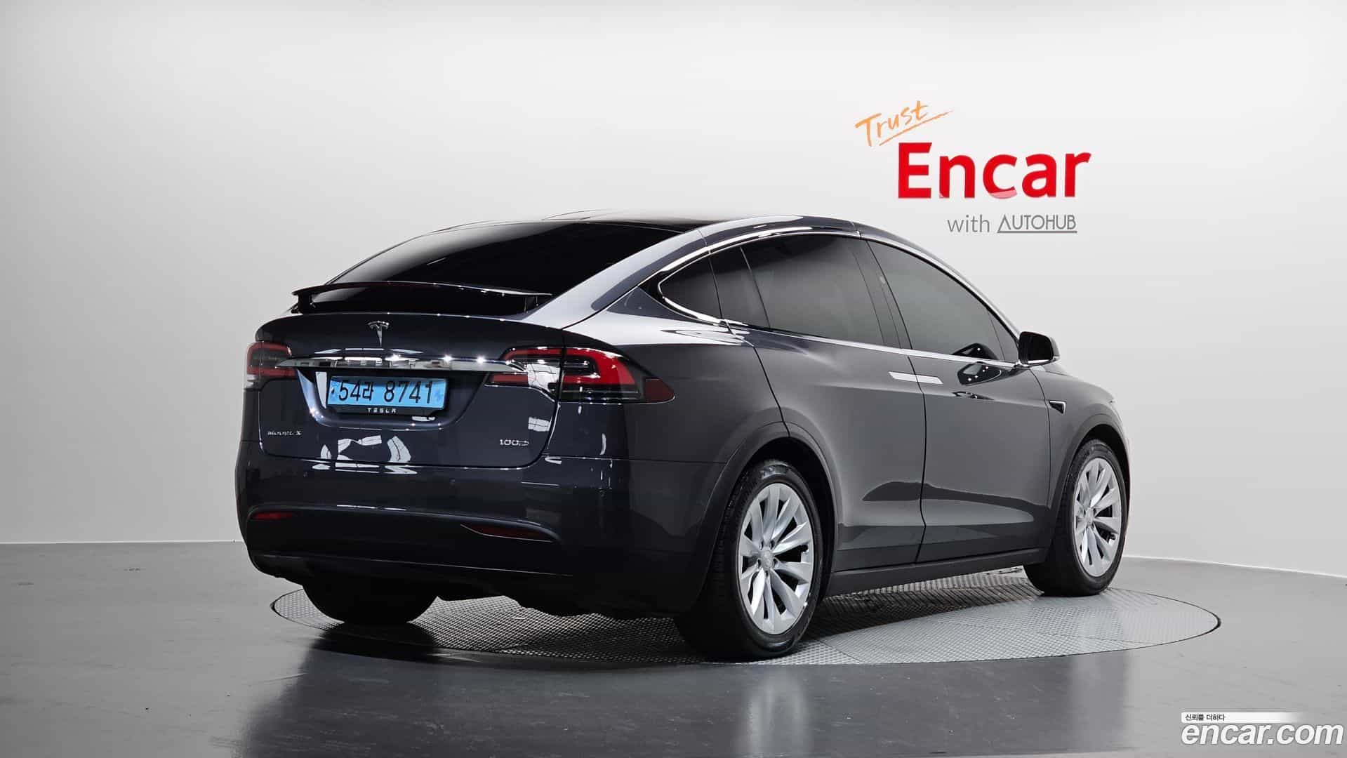 Model X Tesla 2019.2-OUTER-002