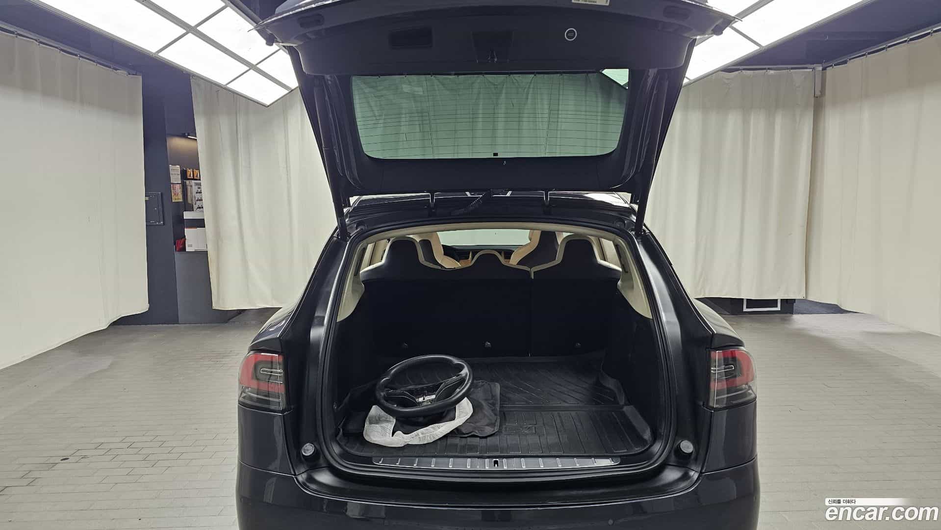 Model X Tesla 2019.2-OPTION-024
