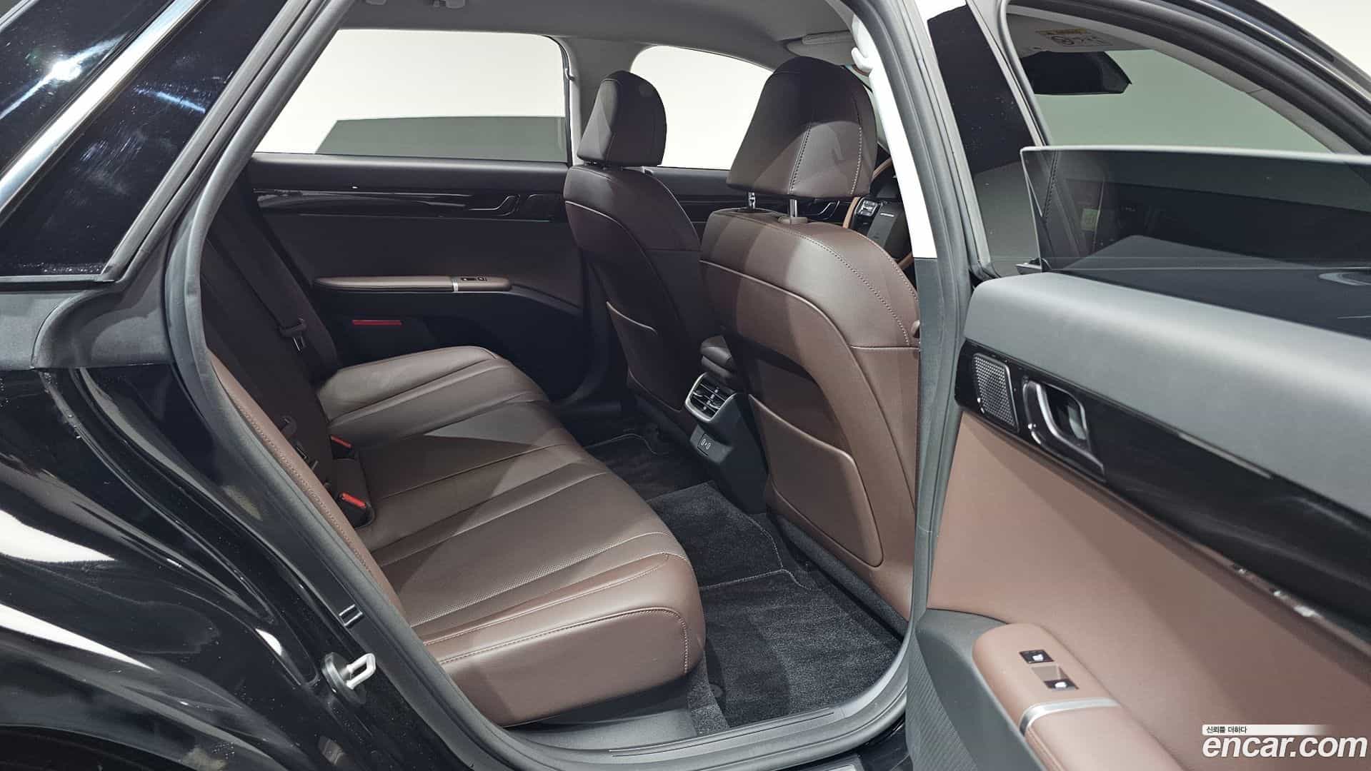 Grandeur Hyundai 2023.8-OPTION-015
