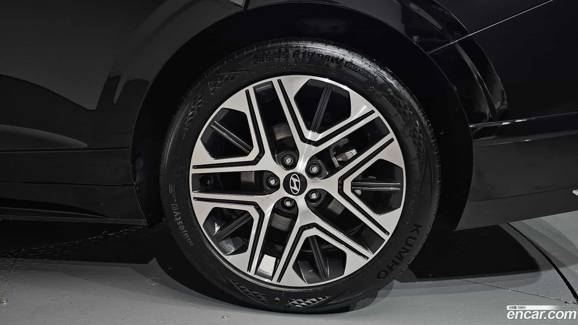 Grandeur Hyundai 2023.8-OUTER-031