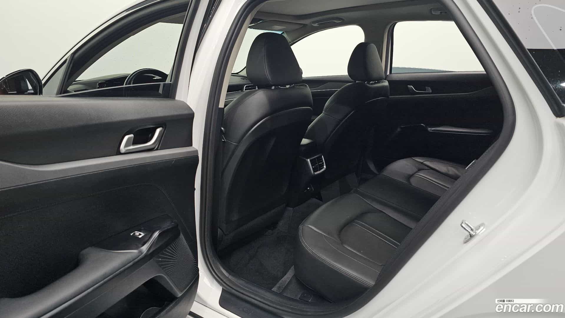 K5 Kia 2023.6-OPTION-016