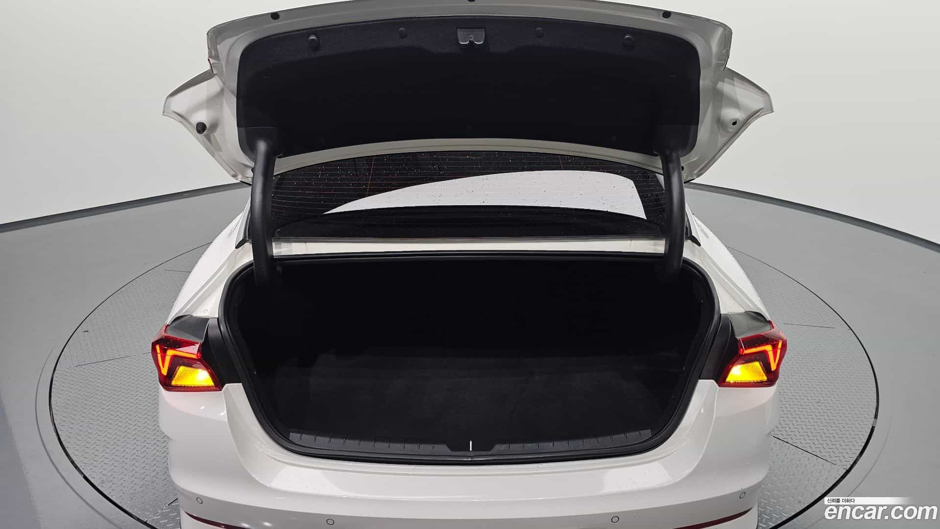 K5 Kia 2023.6-OPTION-024