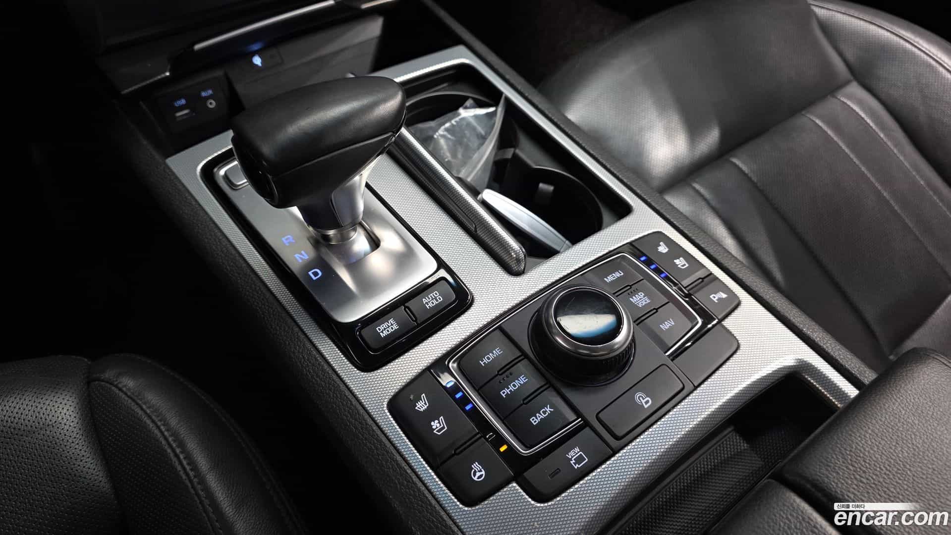 G80 Genesis 2016.10-INNER-009