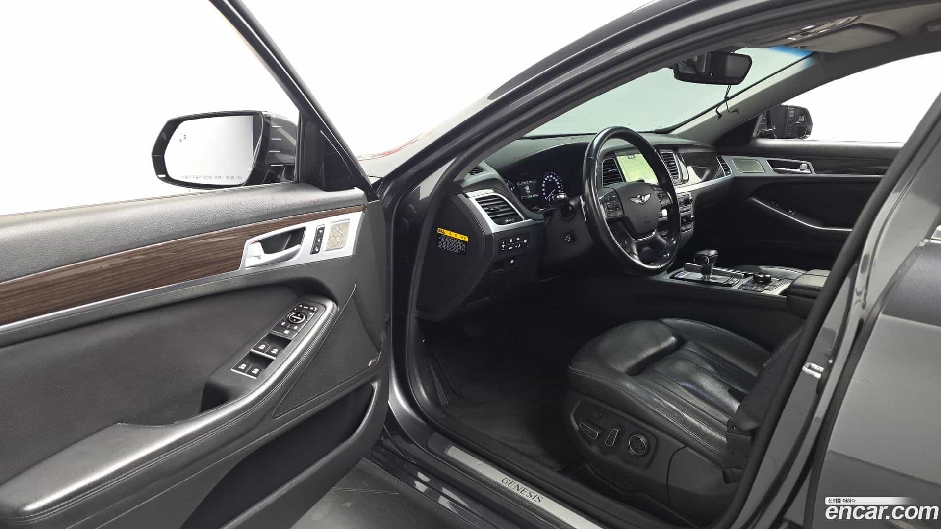 G80 Genesis 2016.10-INNER-010