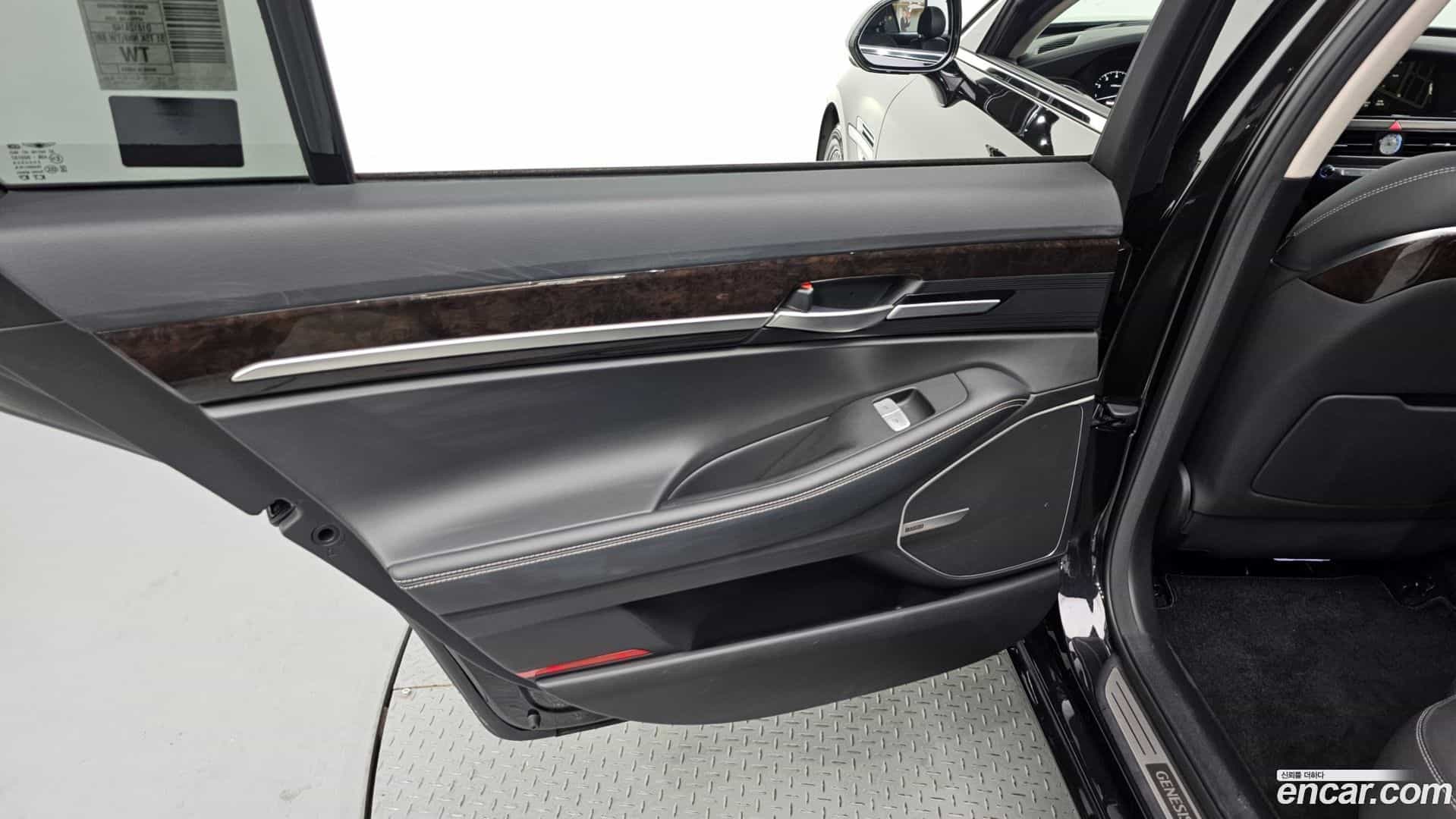 G90 Genesis 2019.5-INNER-035