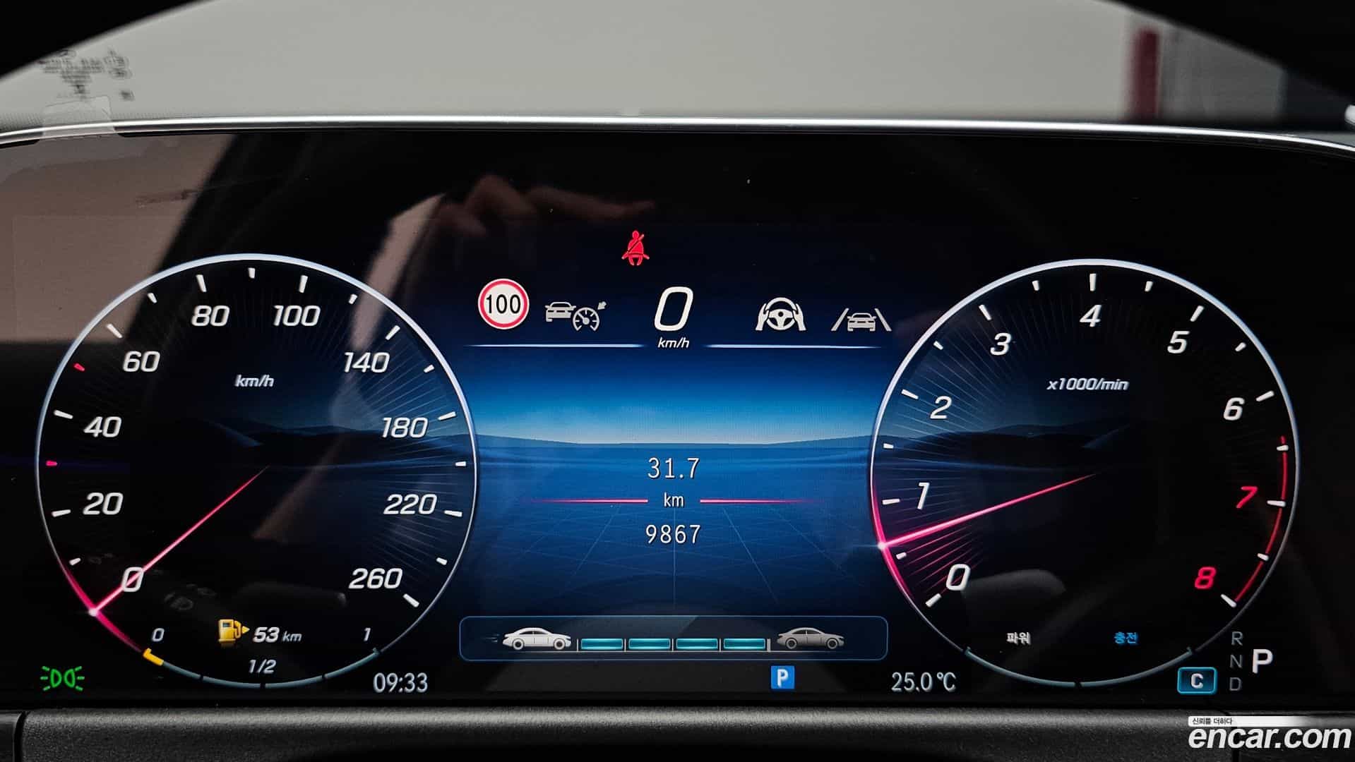 E-Class Mercedes-Benz 2025.6-INNER-008