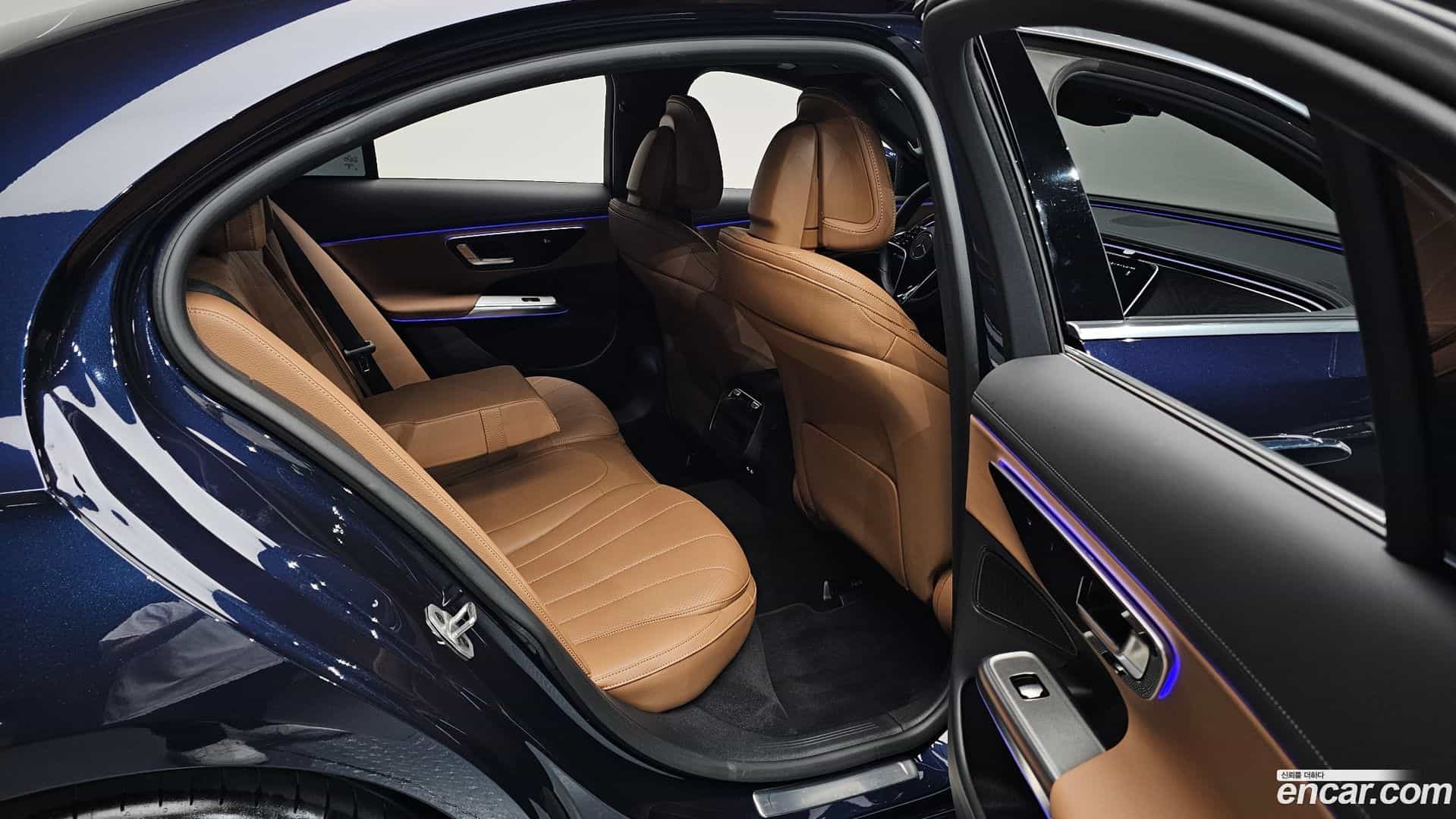 E-Class Mercedes-Benz 2025.6-OPTION-015