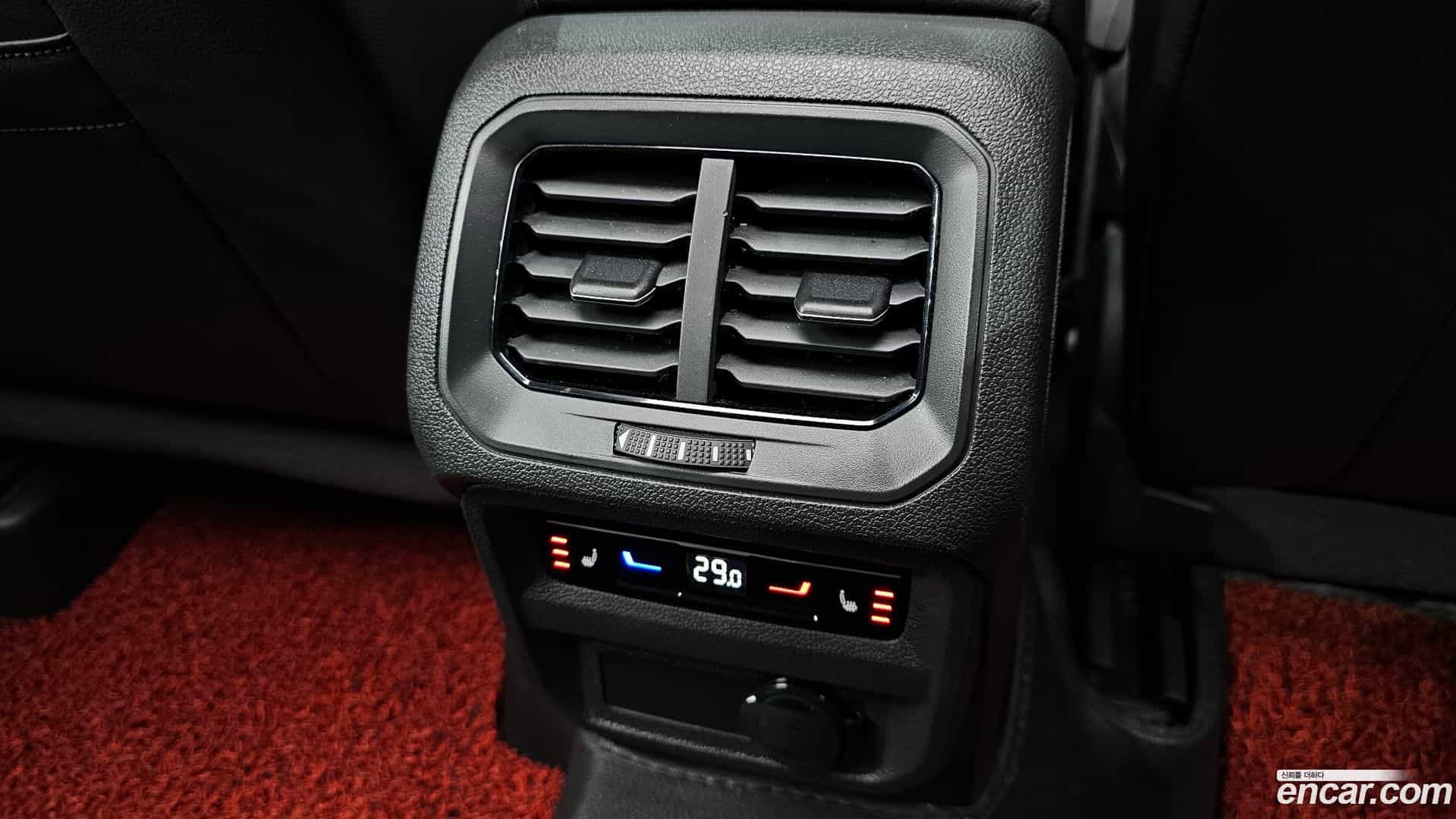 Tiguan Volkswagen 2023.1-OPTION-024
