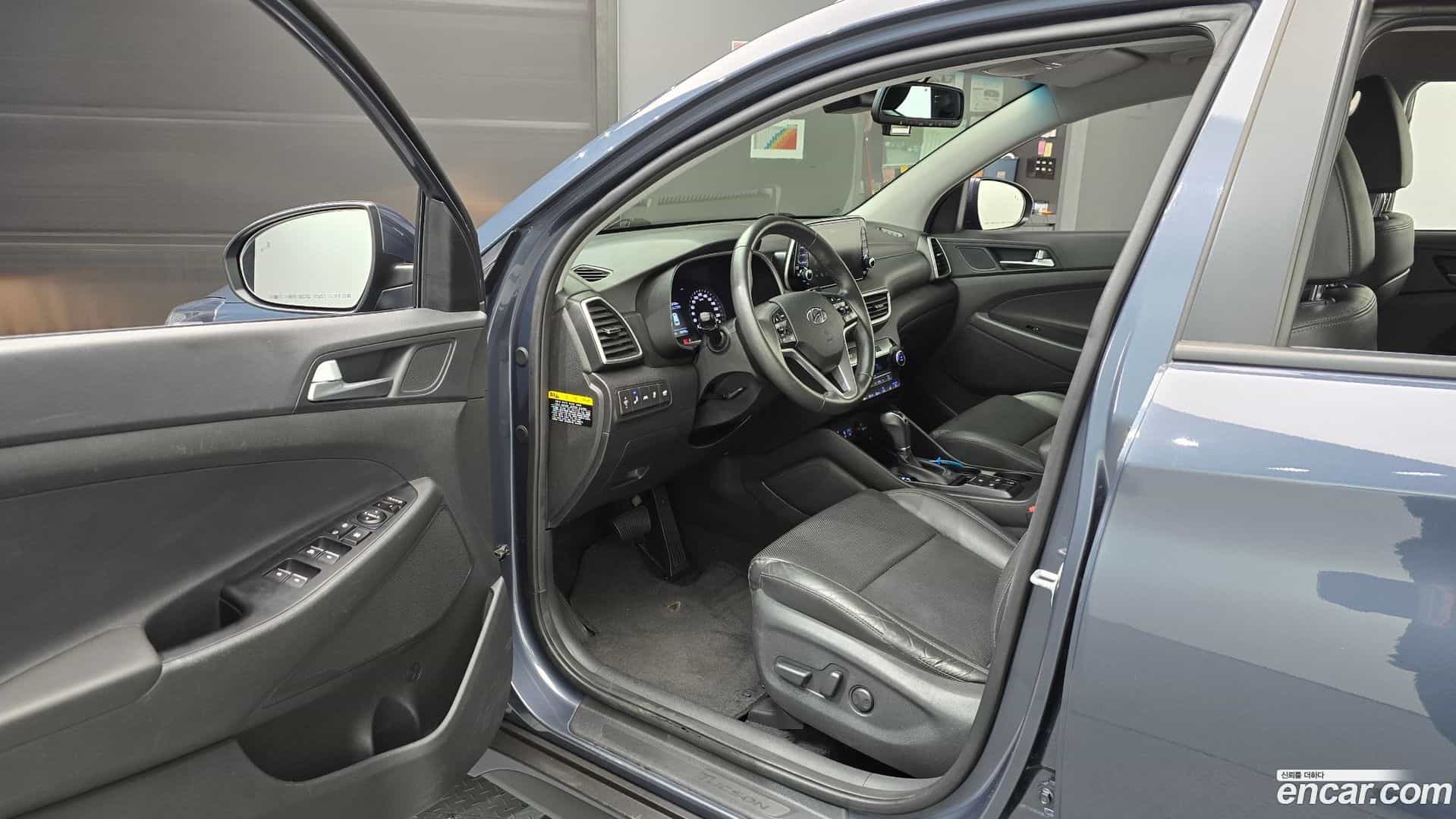 Tucson Hyundai 2019.2-INNER-010