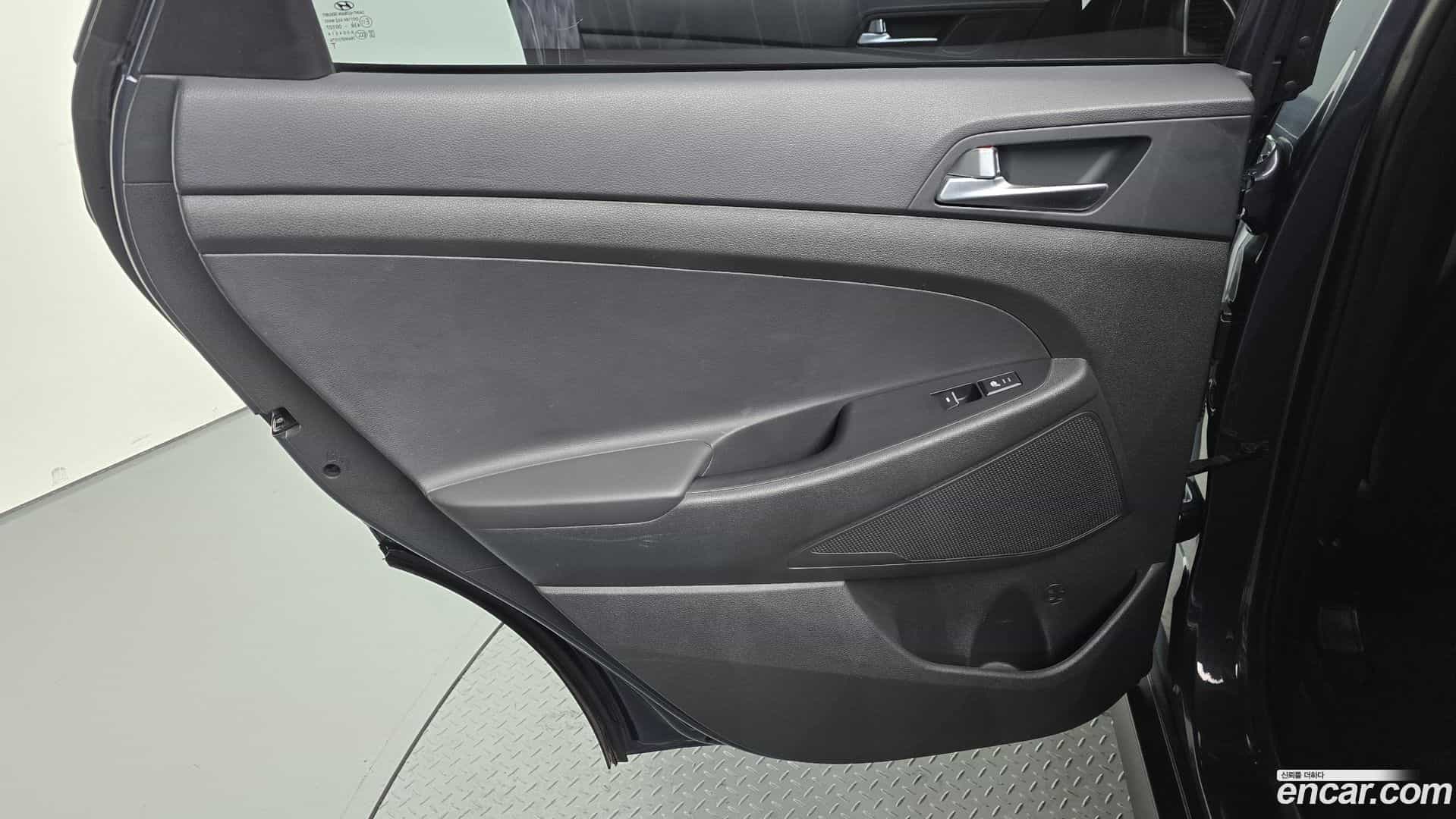 Tucson Hyundai 2019.2-INNER-035