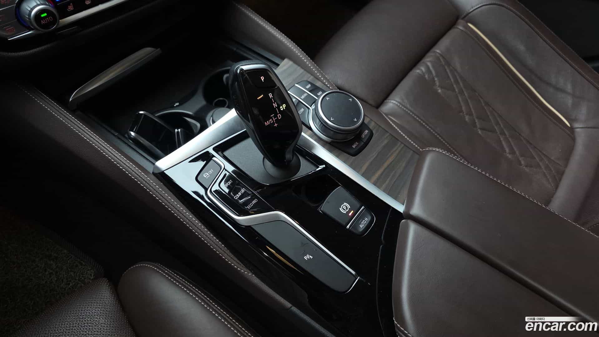 5-Series BMW 2020.8-INNER-009