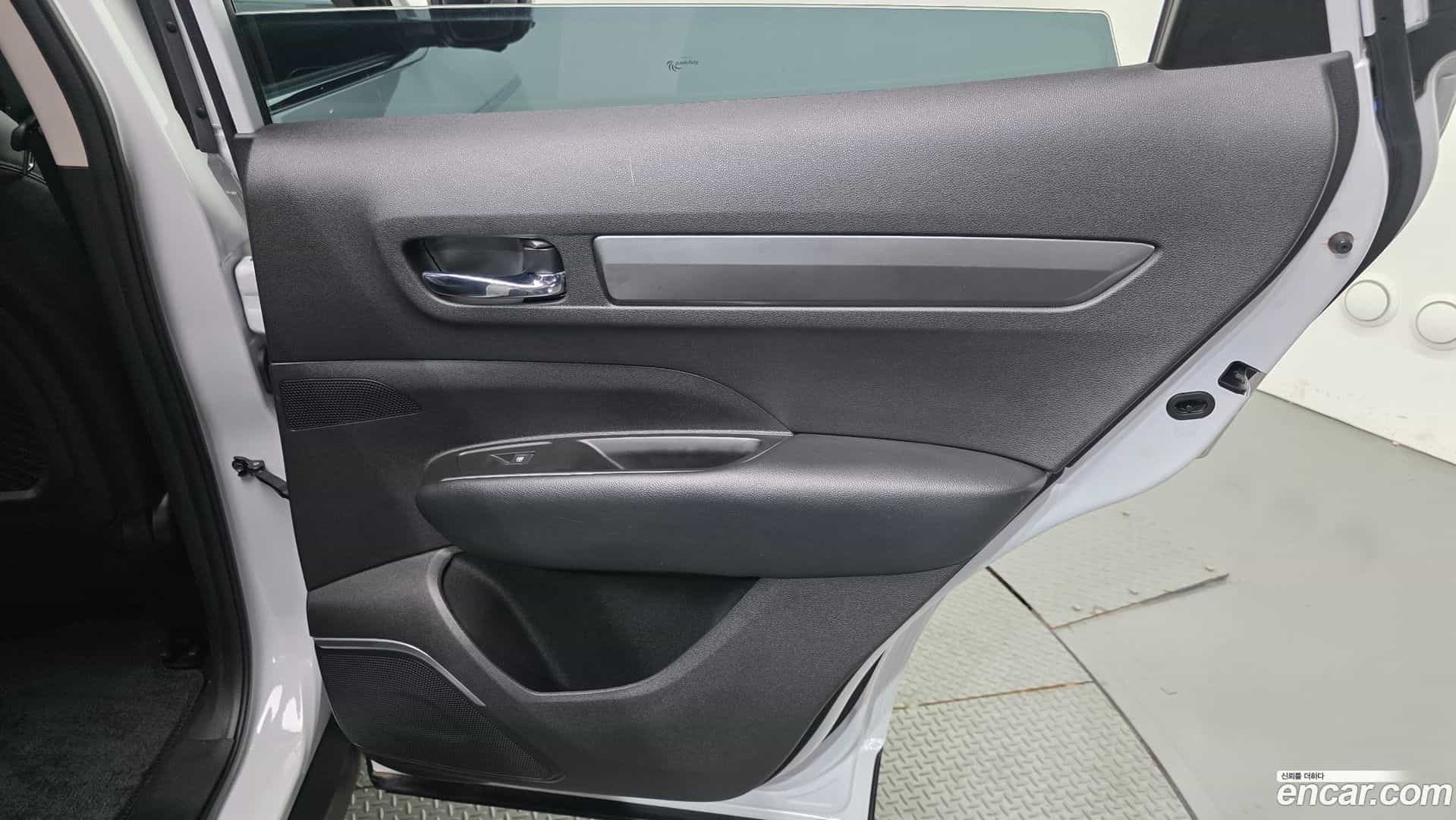 QM6 Renault Korea 2022.3-INNER-035