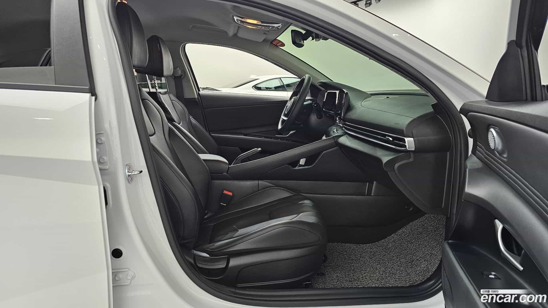 AVANTE Hyundai 2025.7-INNER-036