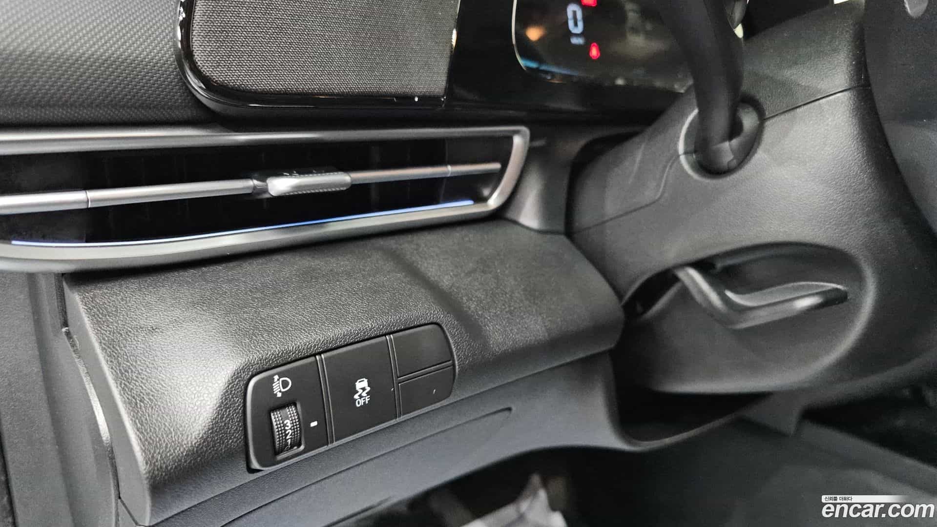 AVANTE Hyundai 2025.7-OPTION-045