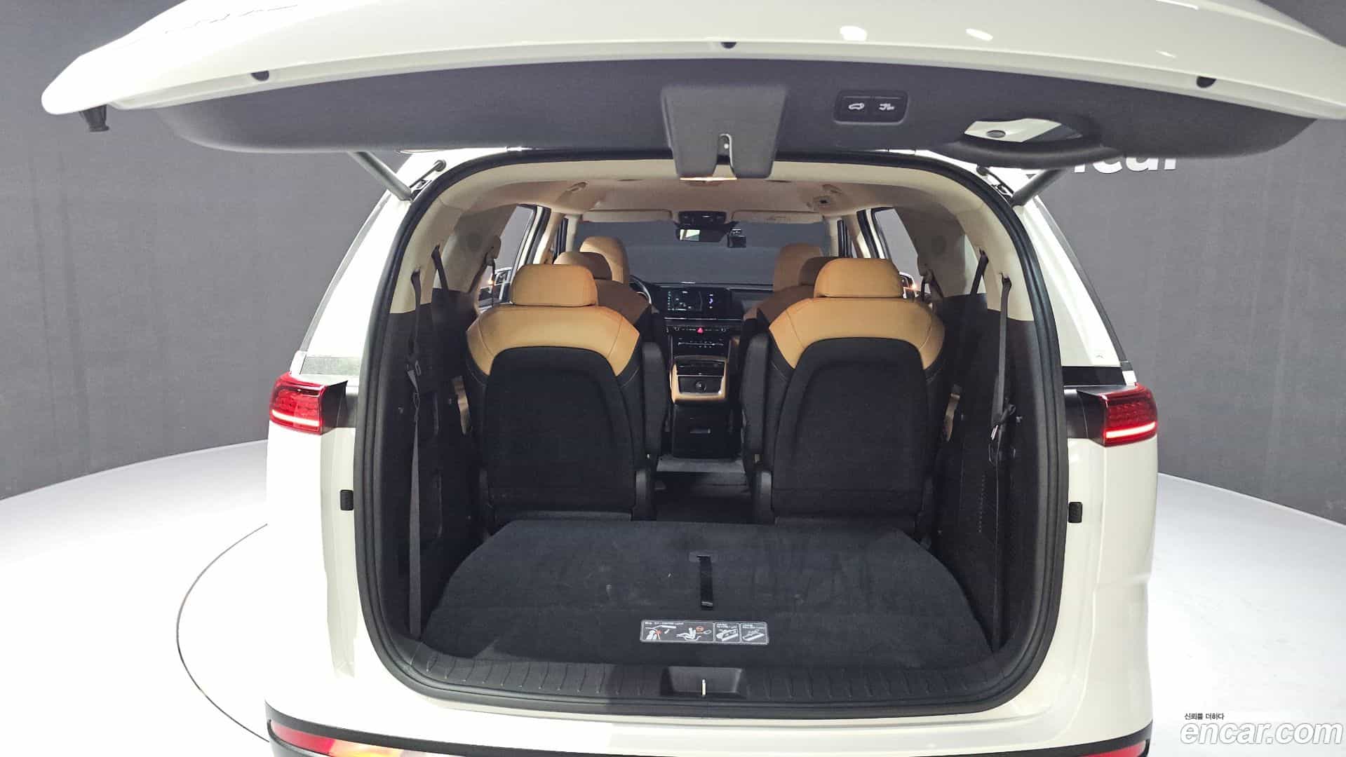 Canival Kia 2022.7-OPTION-024