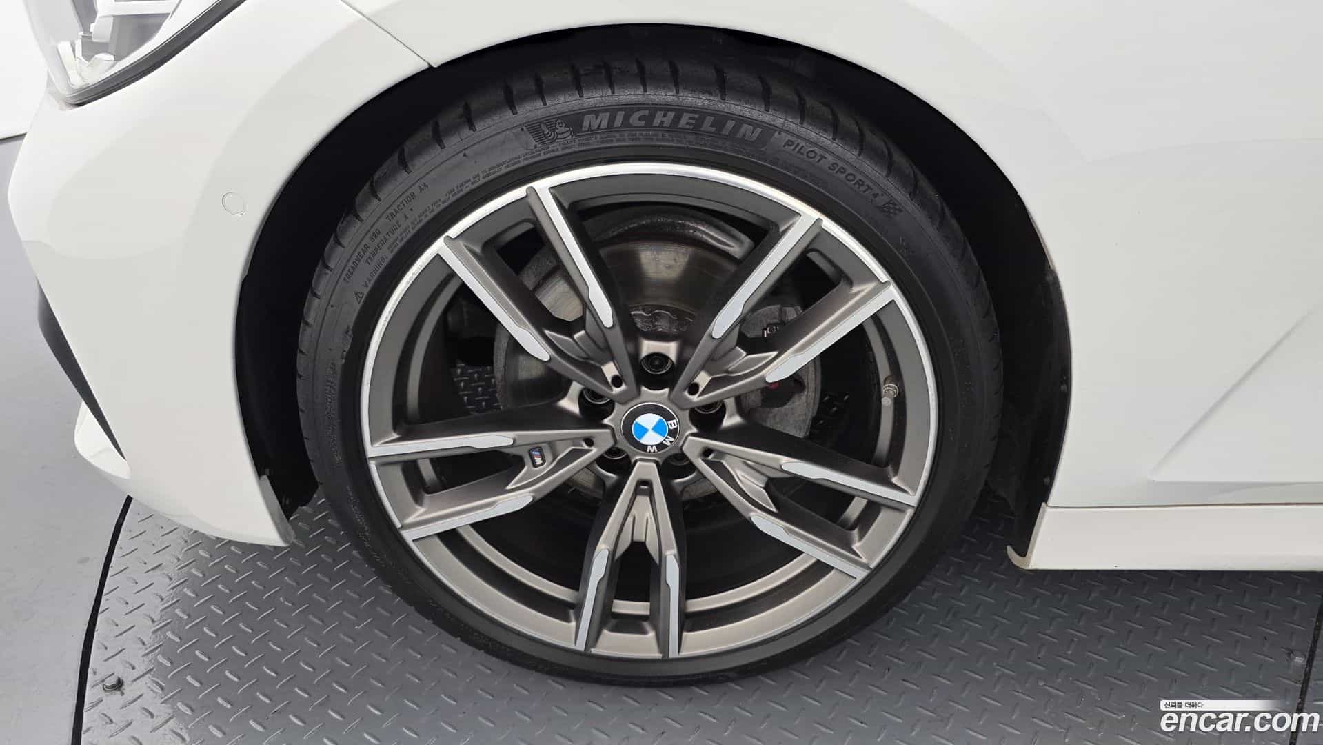 3-Series BMW 2019.11-OUTER-005