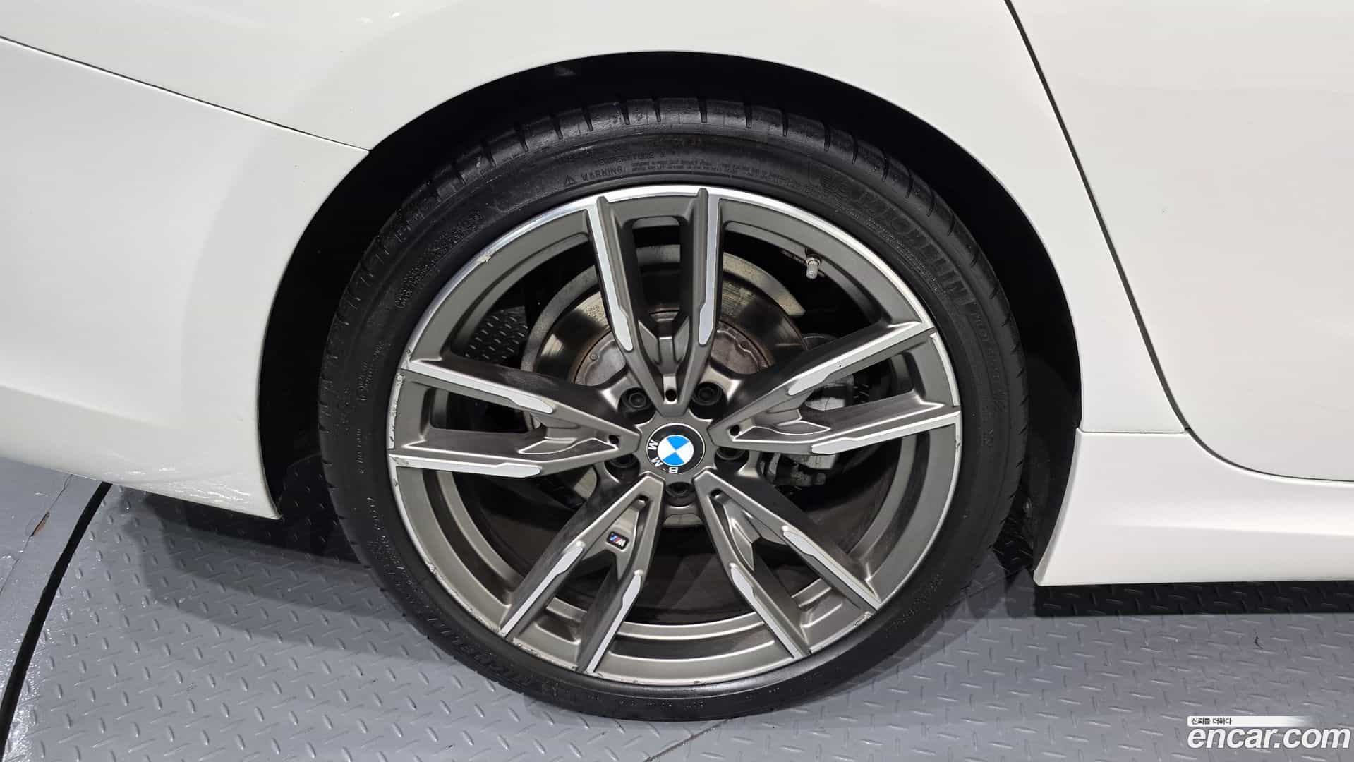 3-Series BMW 2019.11-OUTER-031