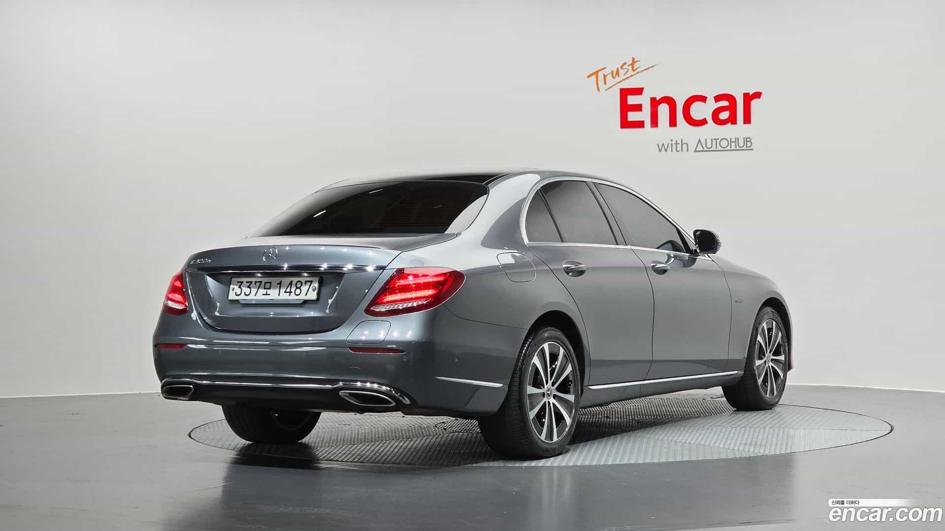 E-Class Mercedes-Benz 2019.10-OUTER-002