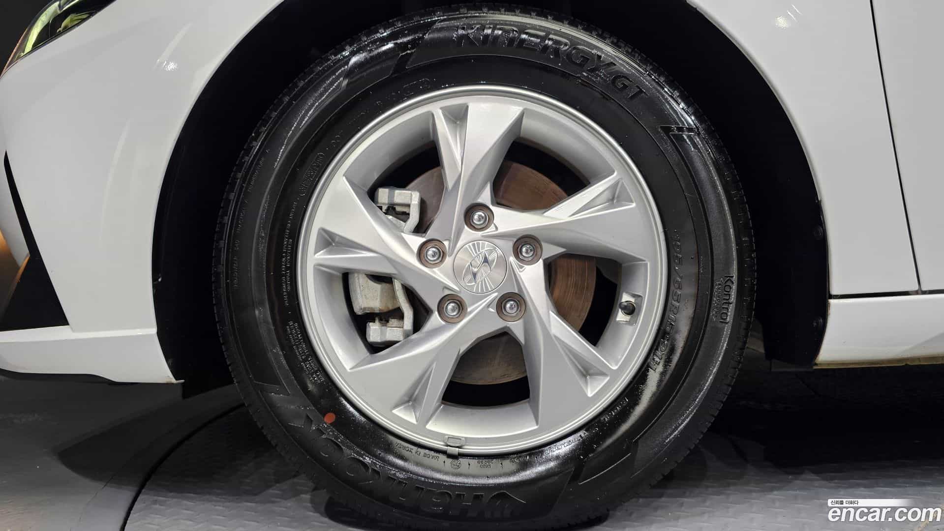 AVANTE Hyundai 2023.2-OUTER-005