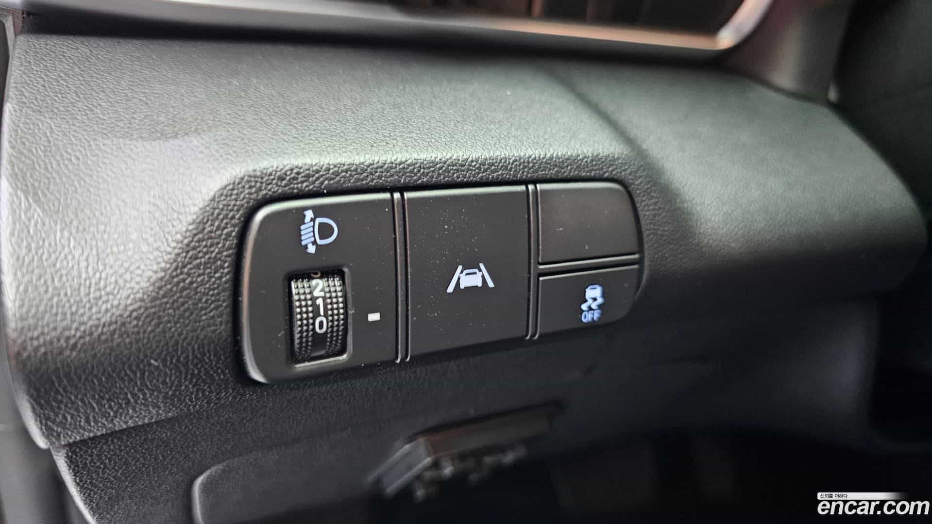 AVANTE Hyundai 2023.2-OPTION-041