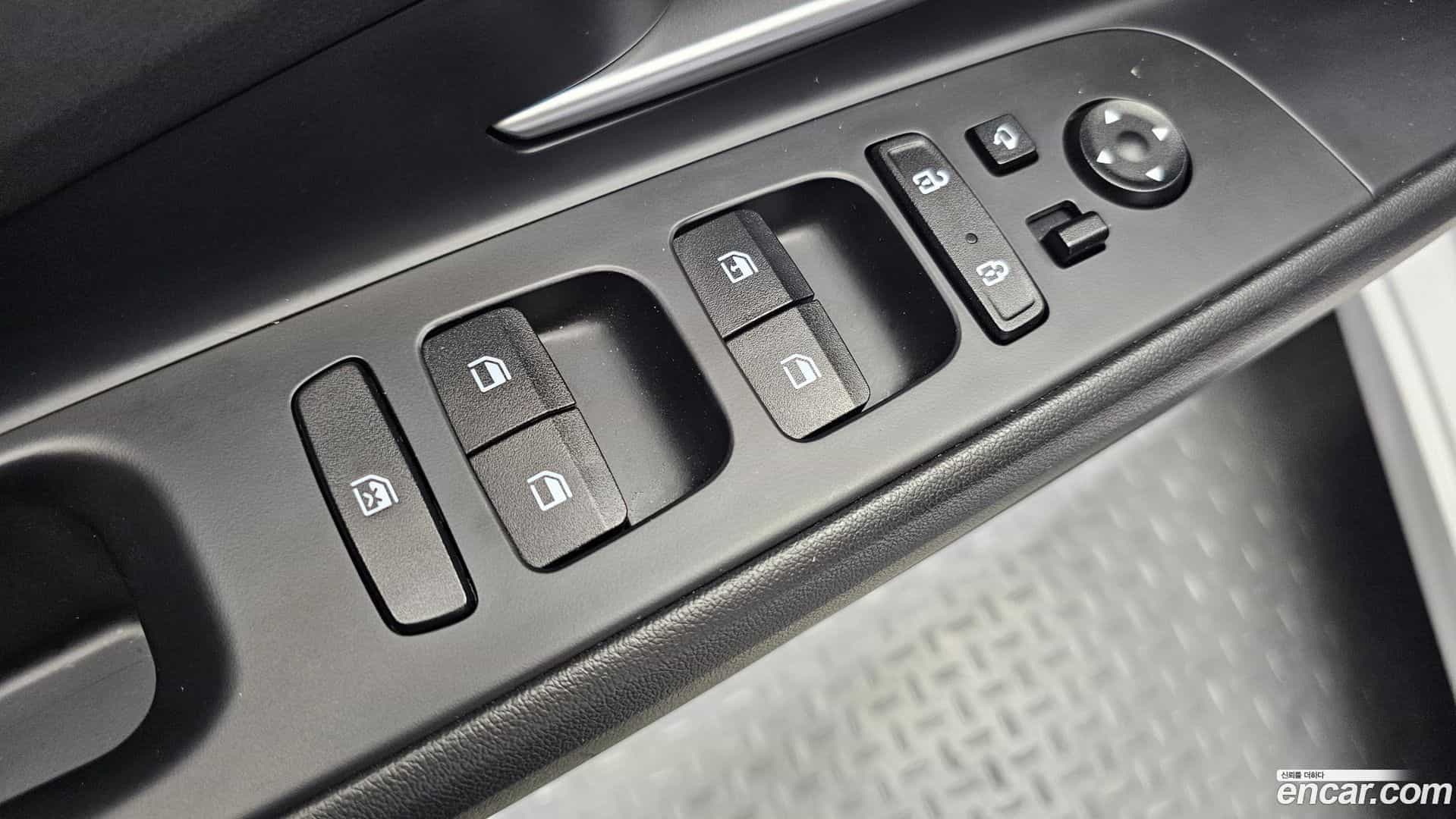 AVANTE Hyundai 2023.2-OPTION-043