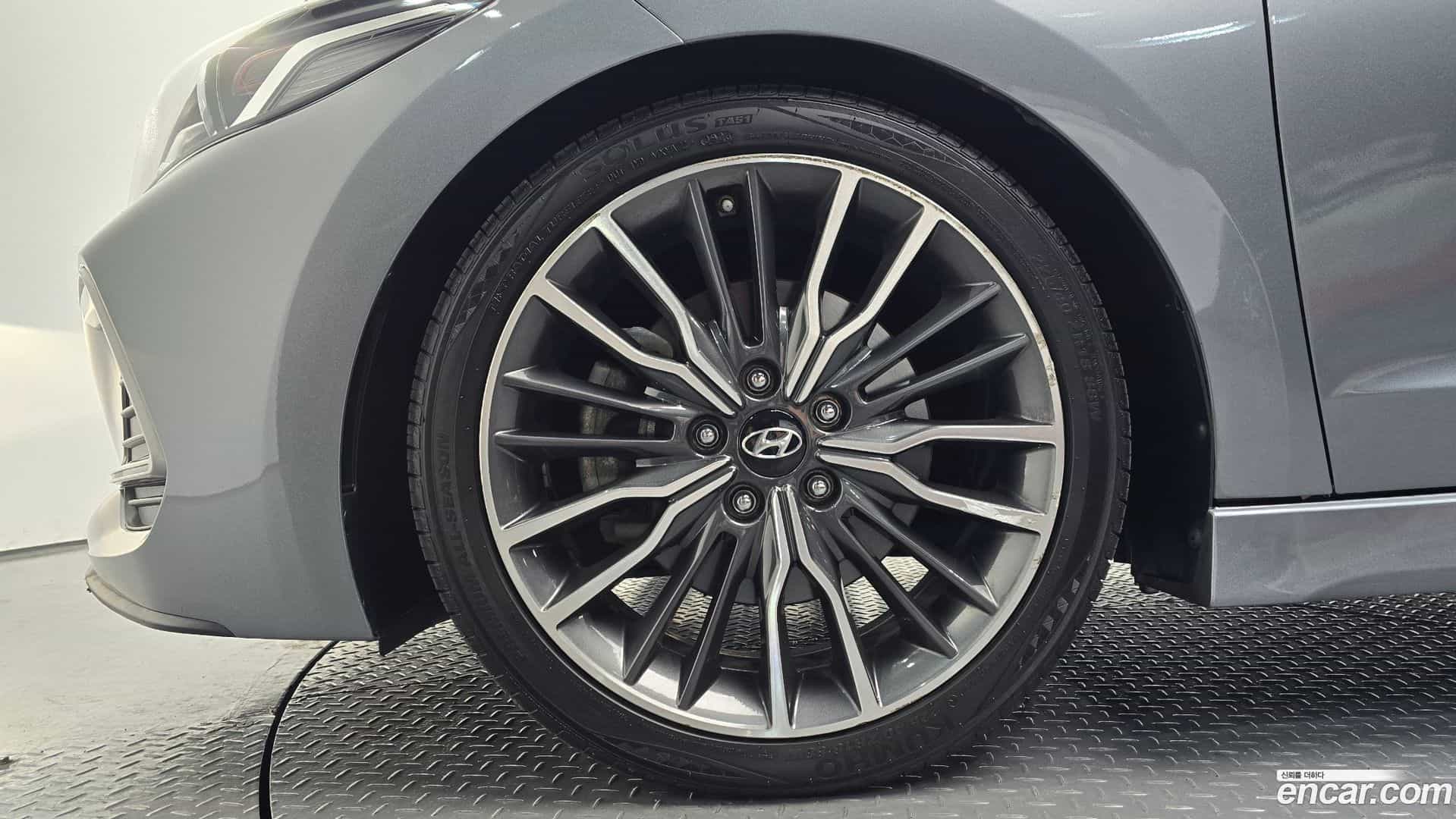 AVANTE Hyundai 2017.7-OUTER-005