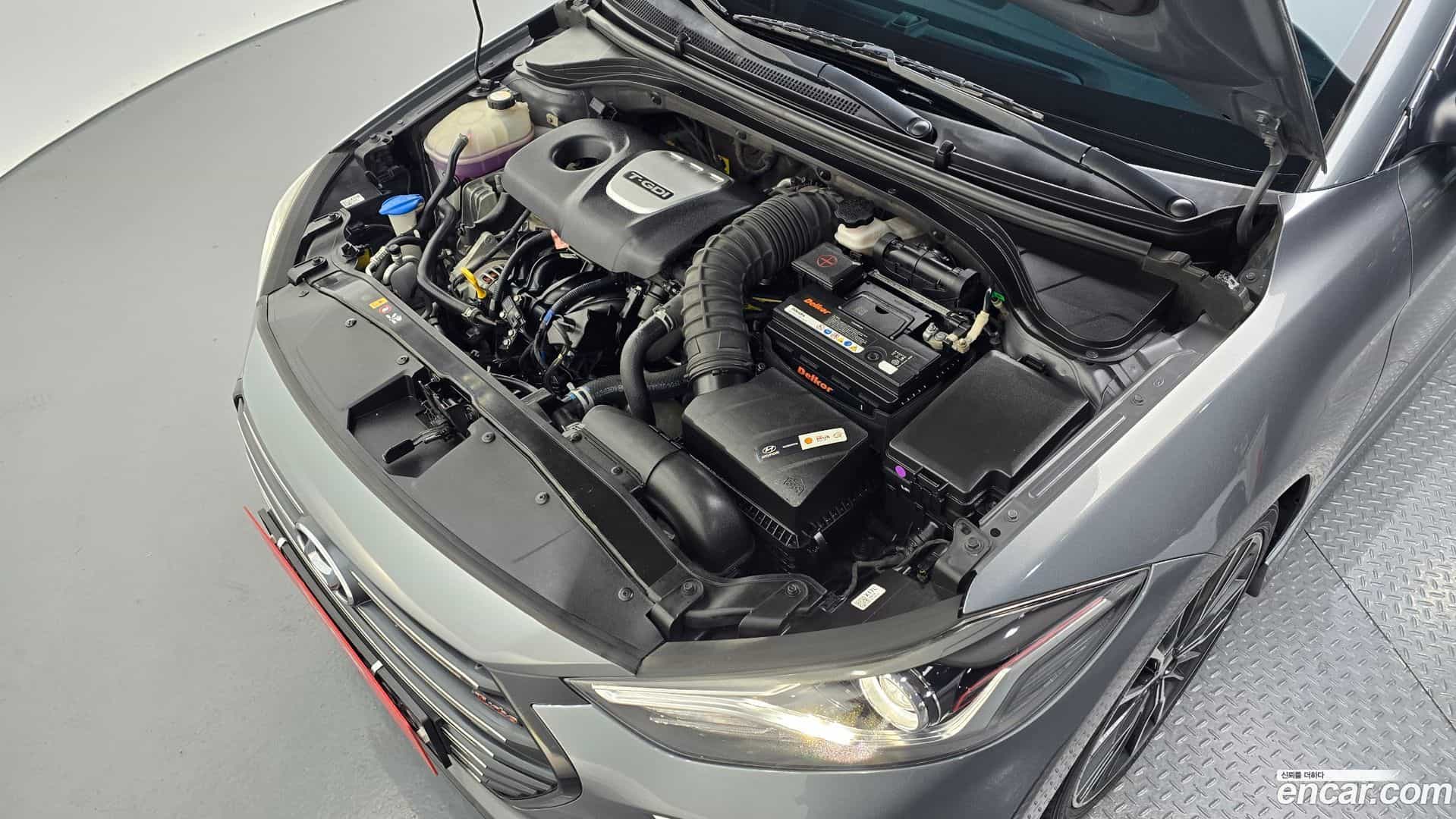 AVANTE Hyundai 2017.7-OUTER-006