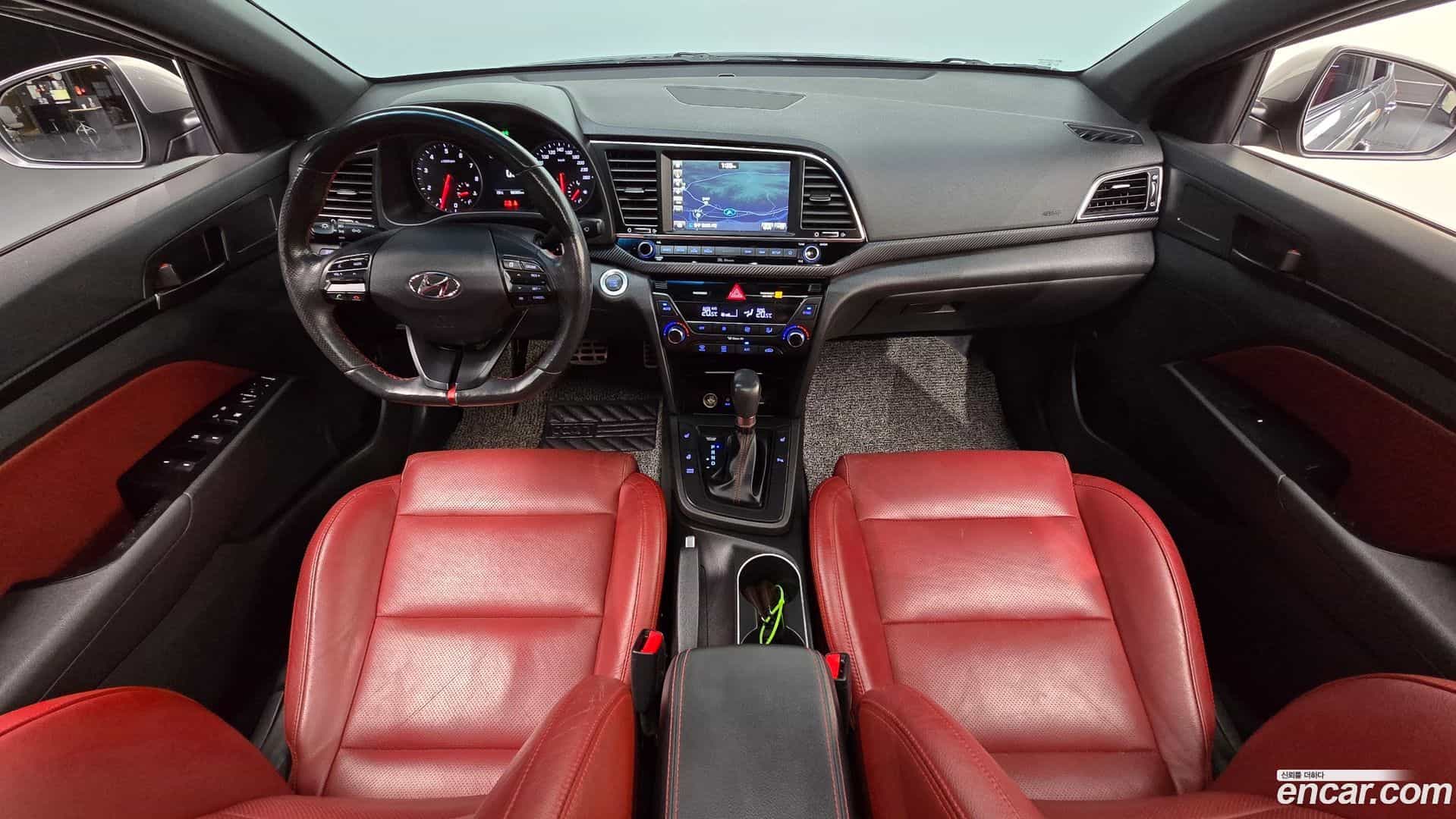 AVANTE Hyundai 2017.7-INNER-007