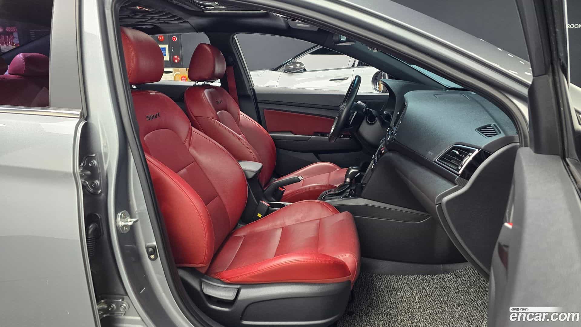 AVANTE Hyundai 2017.7-INNER-010