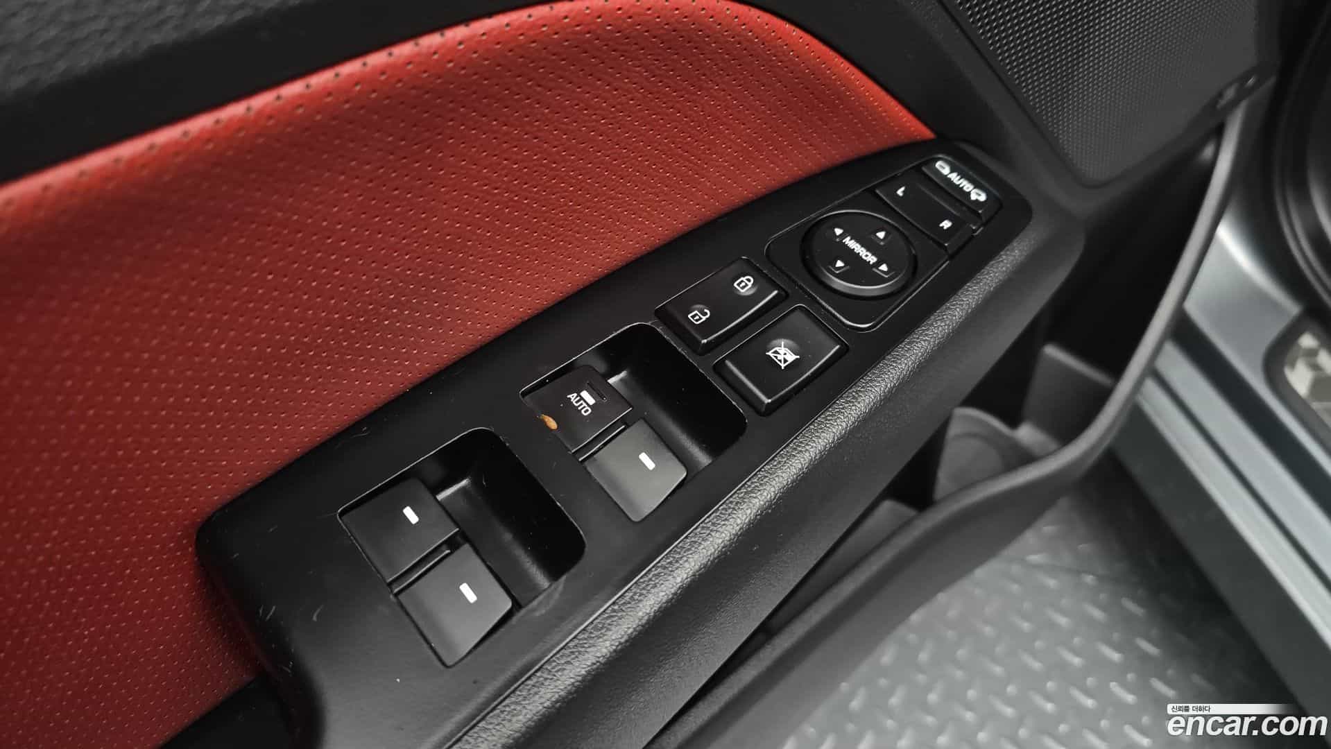 AVANTE Hyundai 2017.7-OPTION-044