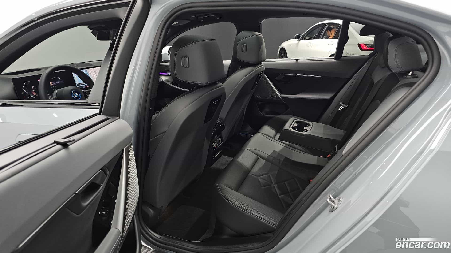 5-Series BMW 2025.7-OPTION-016
