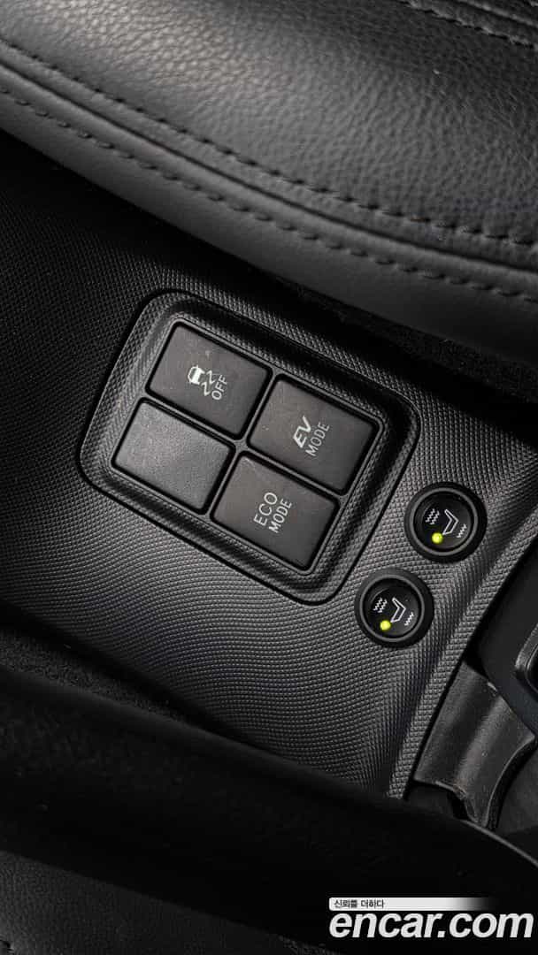 Prius Toyota 2019.11-OPTION-023