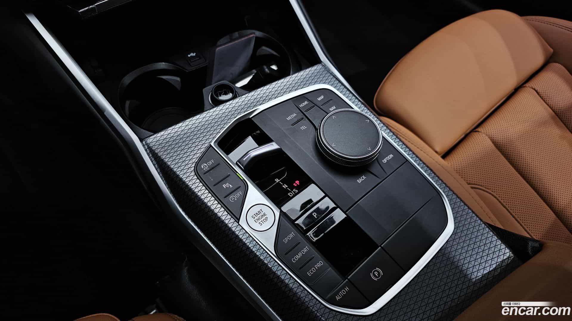 3-Series BMW 2024.9-INNER-009
