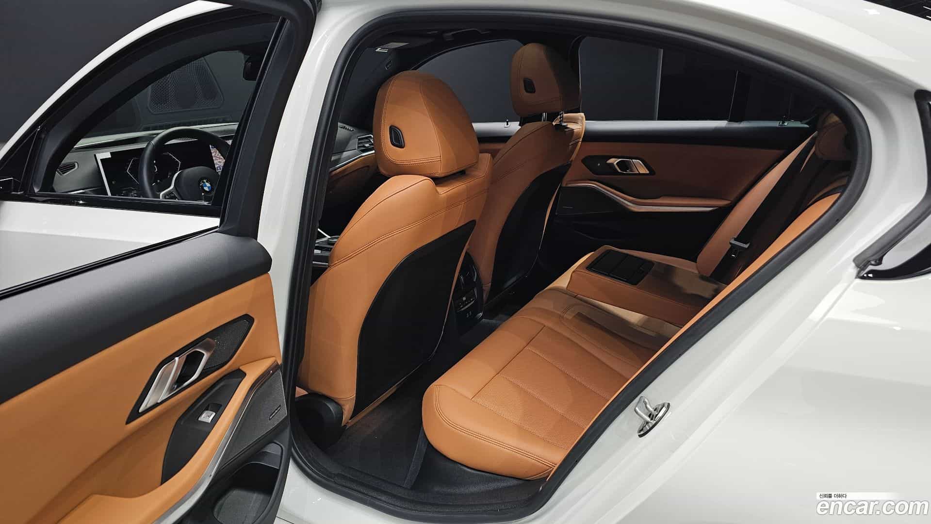 3-Series BMW 2024.9-OPTION-016
