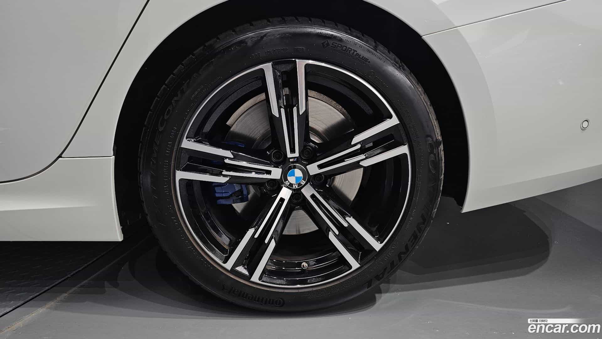 3-Series BMW 2024.9-OUTER-031