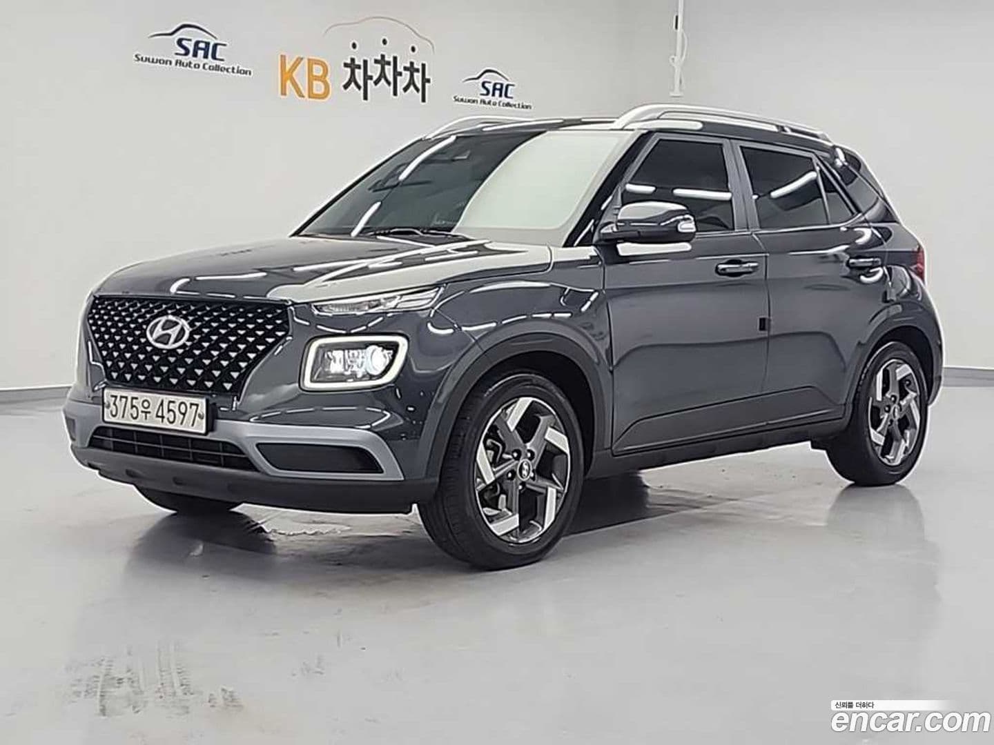 Main__Slider__Photo:Venue Hyundai 2019.11-0
