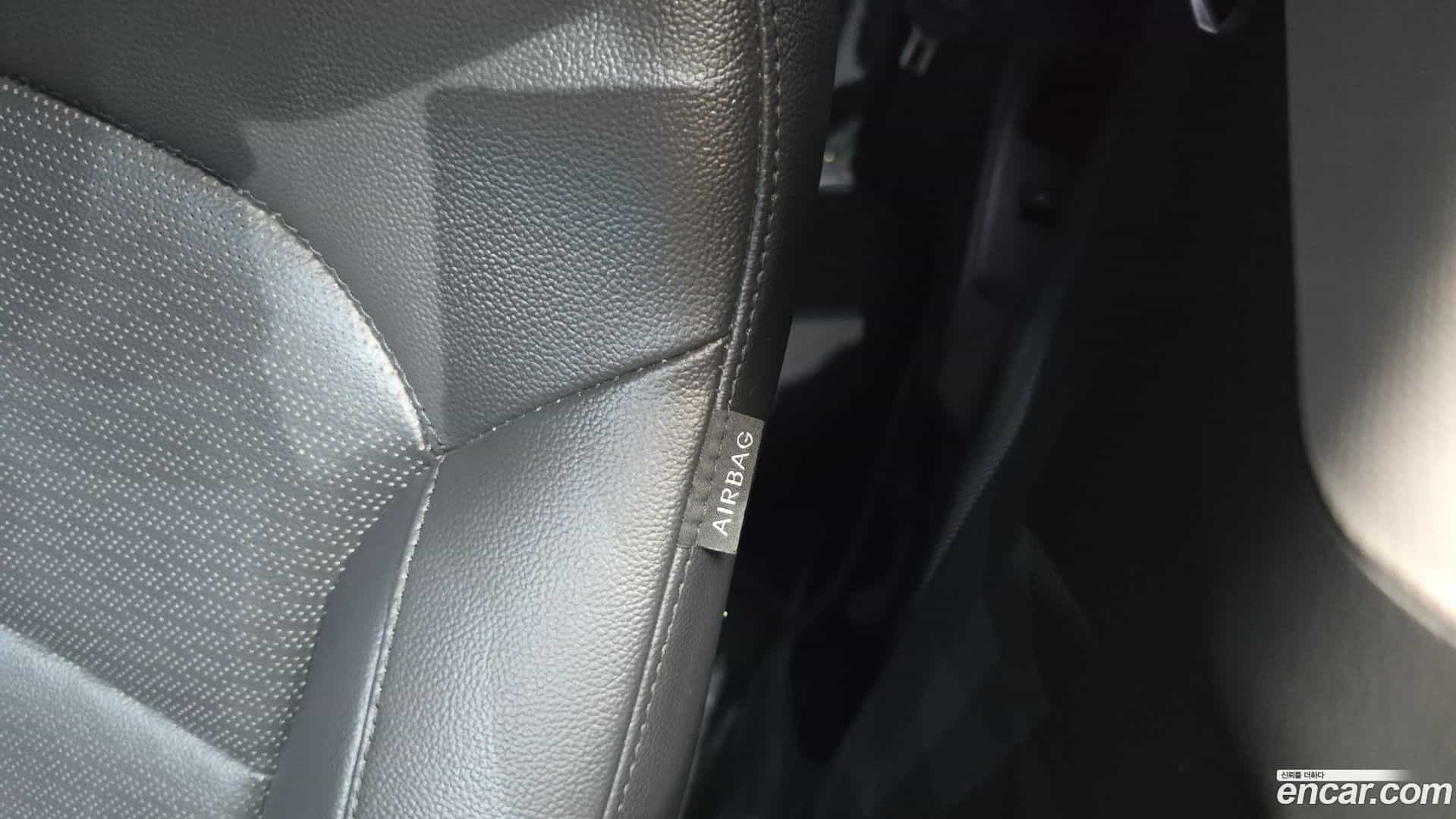 AVANTE Hyundai 2019.10-OPTION-020