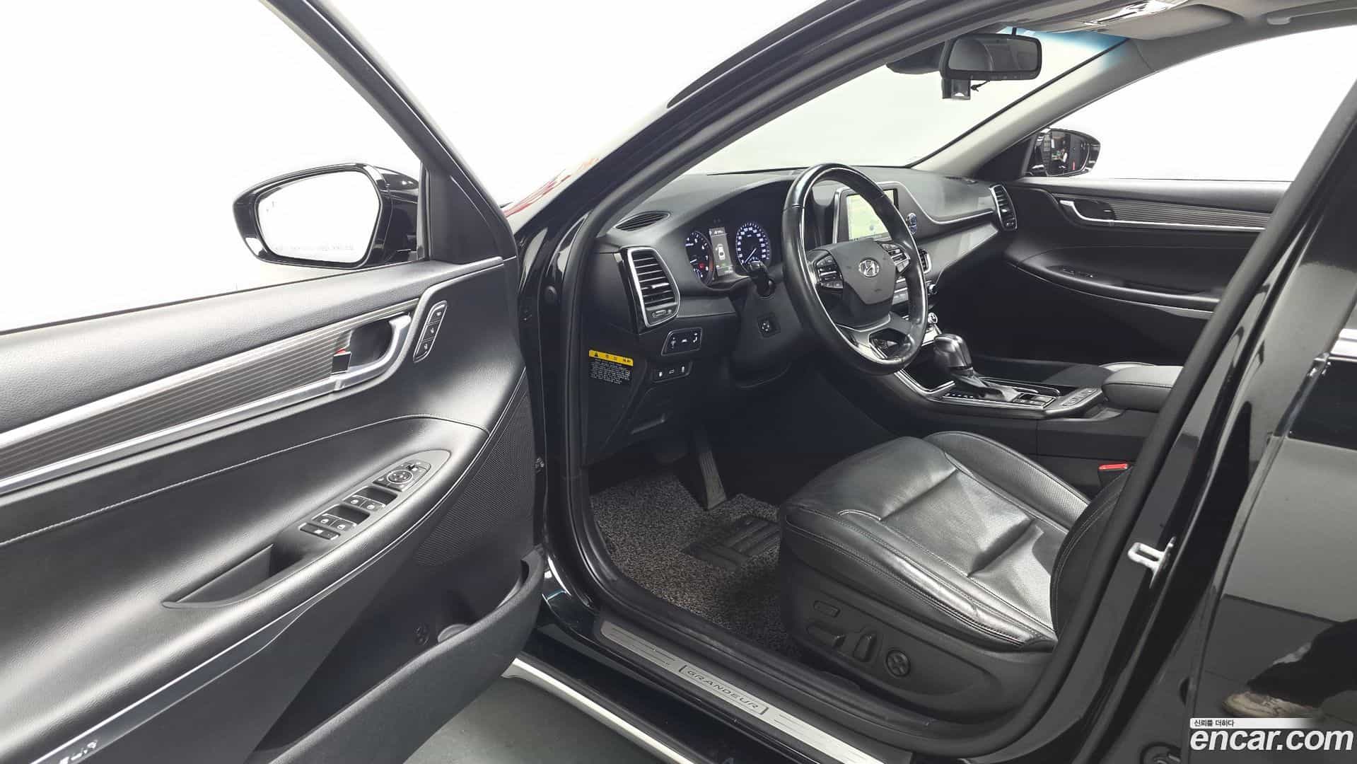 Grandeur Hyundai 2019.5-INNER-010