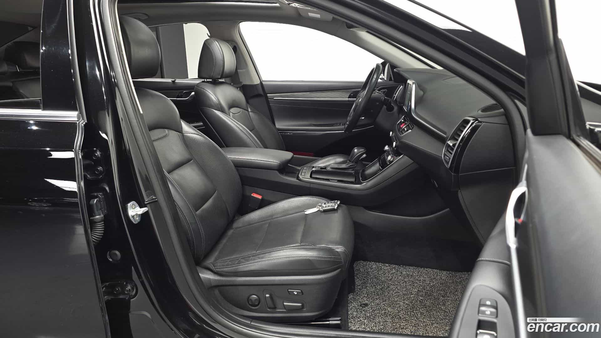 Grandeur Hyundai 2019.5-OPTION-015