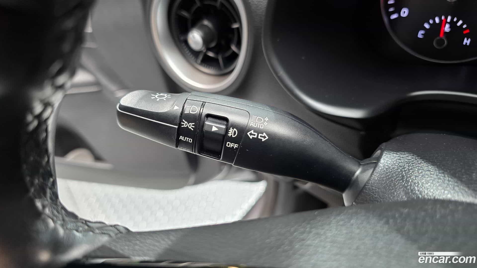 K3 Kia 2020.0-OPTION-020