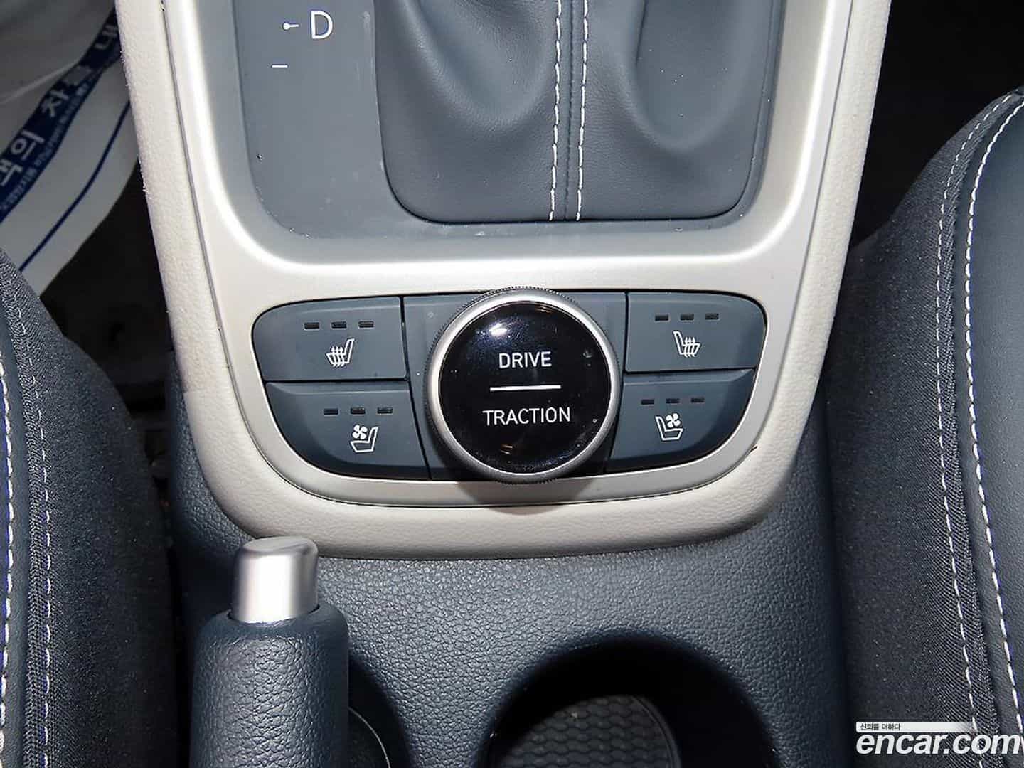 Venue Hyundai 2024.11-OPTION-017