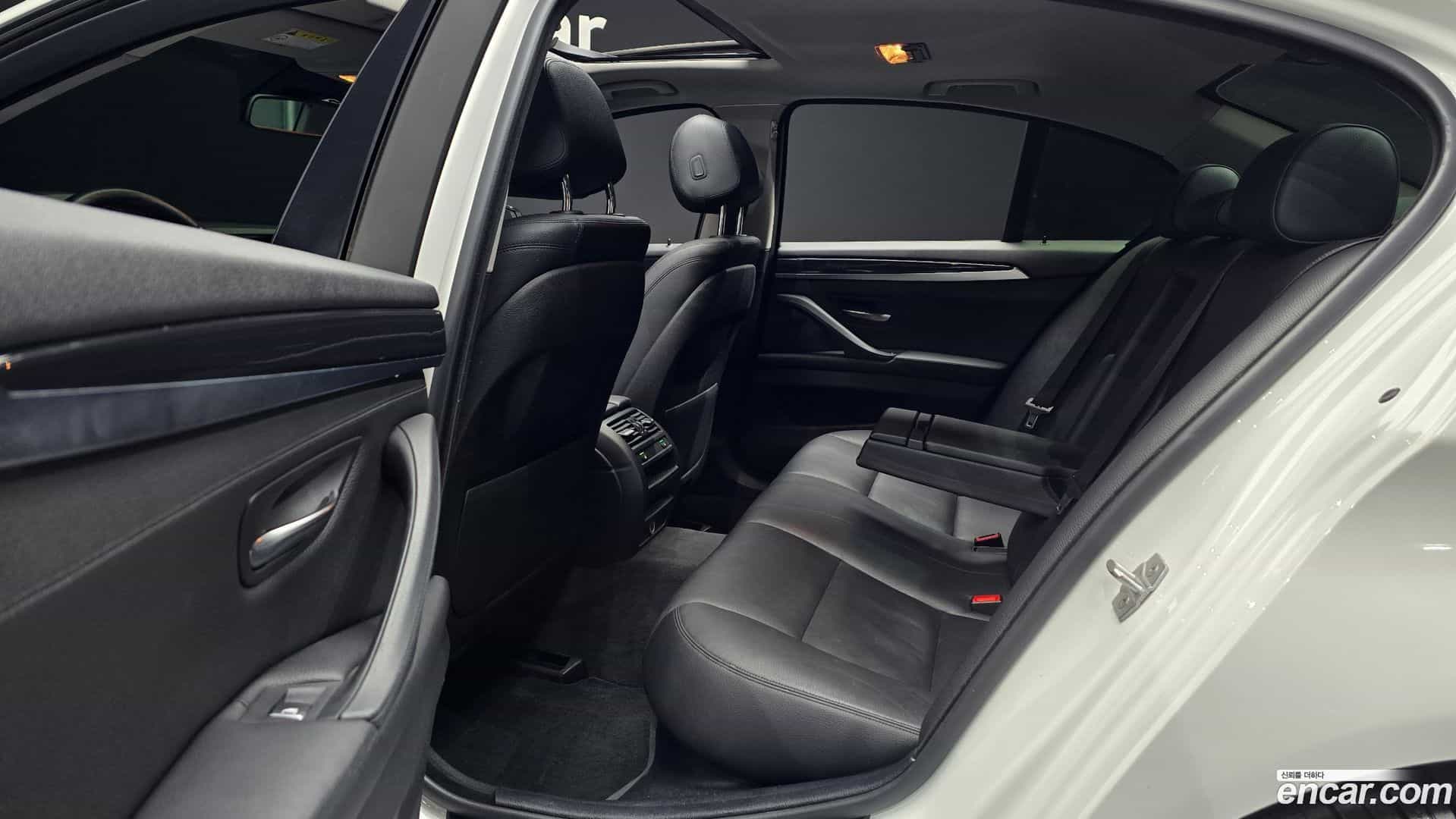 5-Series BMW 2016.6-OPTION-016