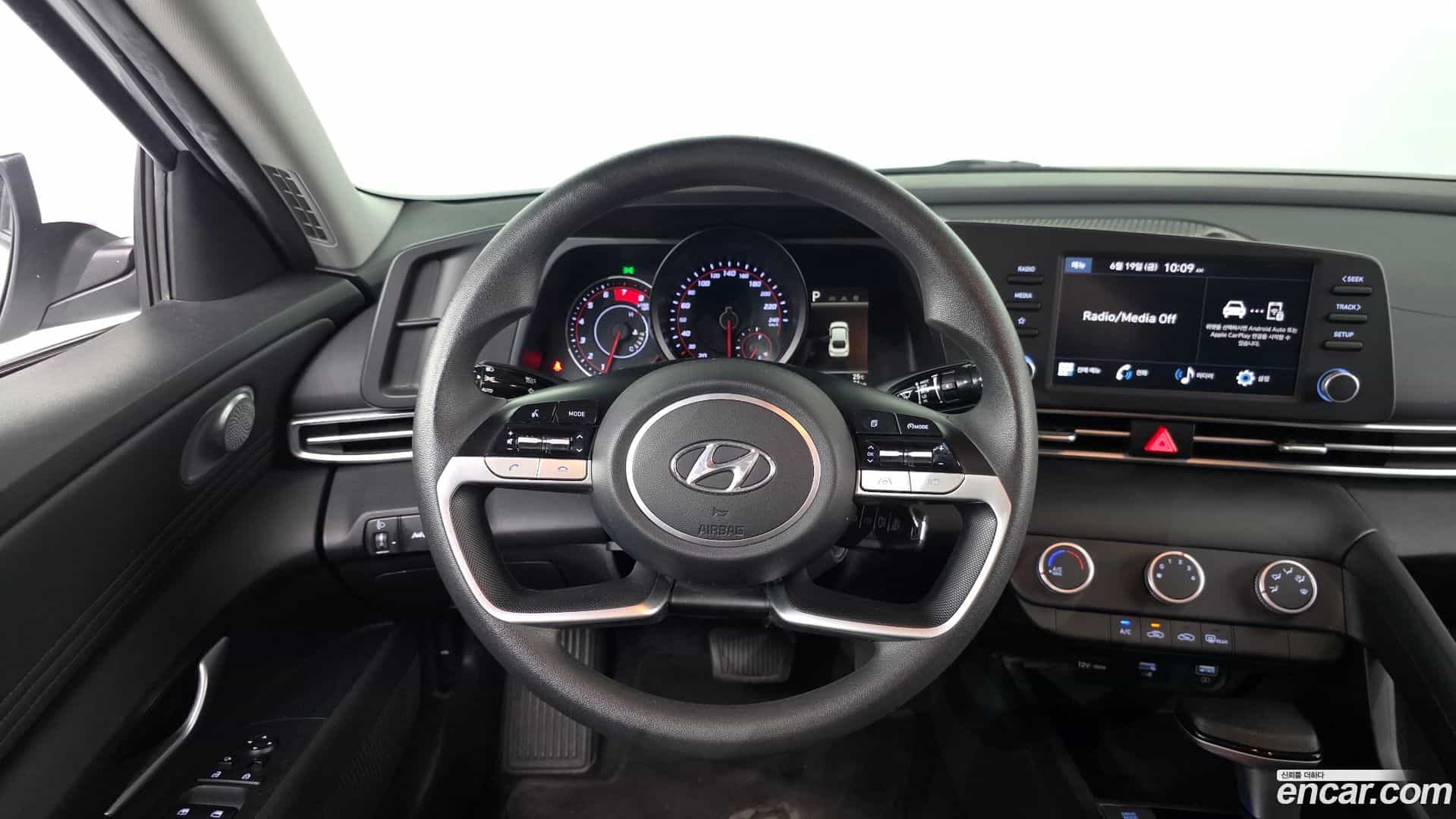 AVANTE Hyundai 2022.6-OPTION-017