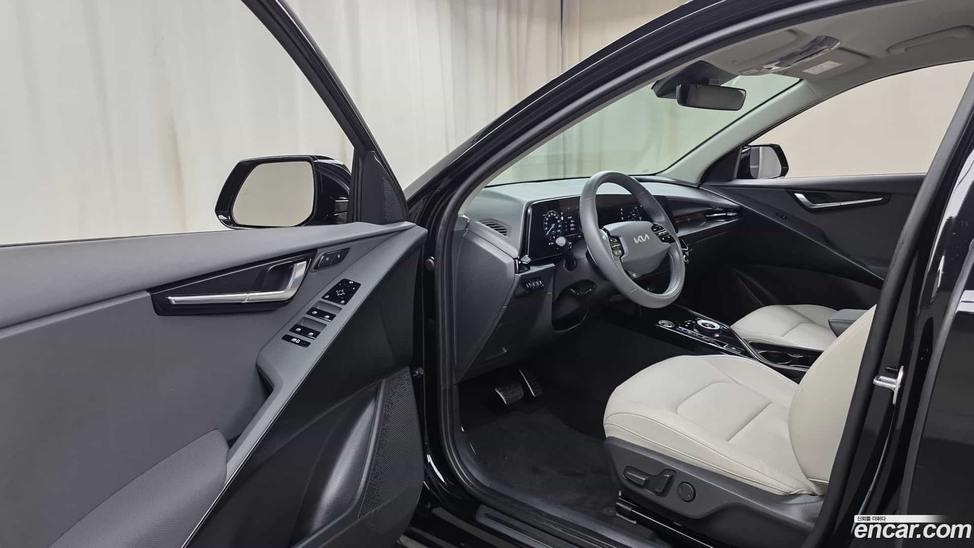 Niro Kia 2025.2-INNER-010